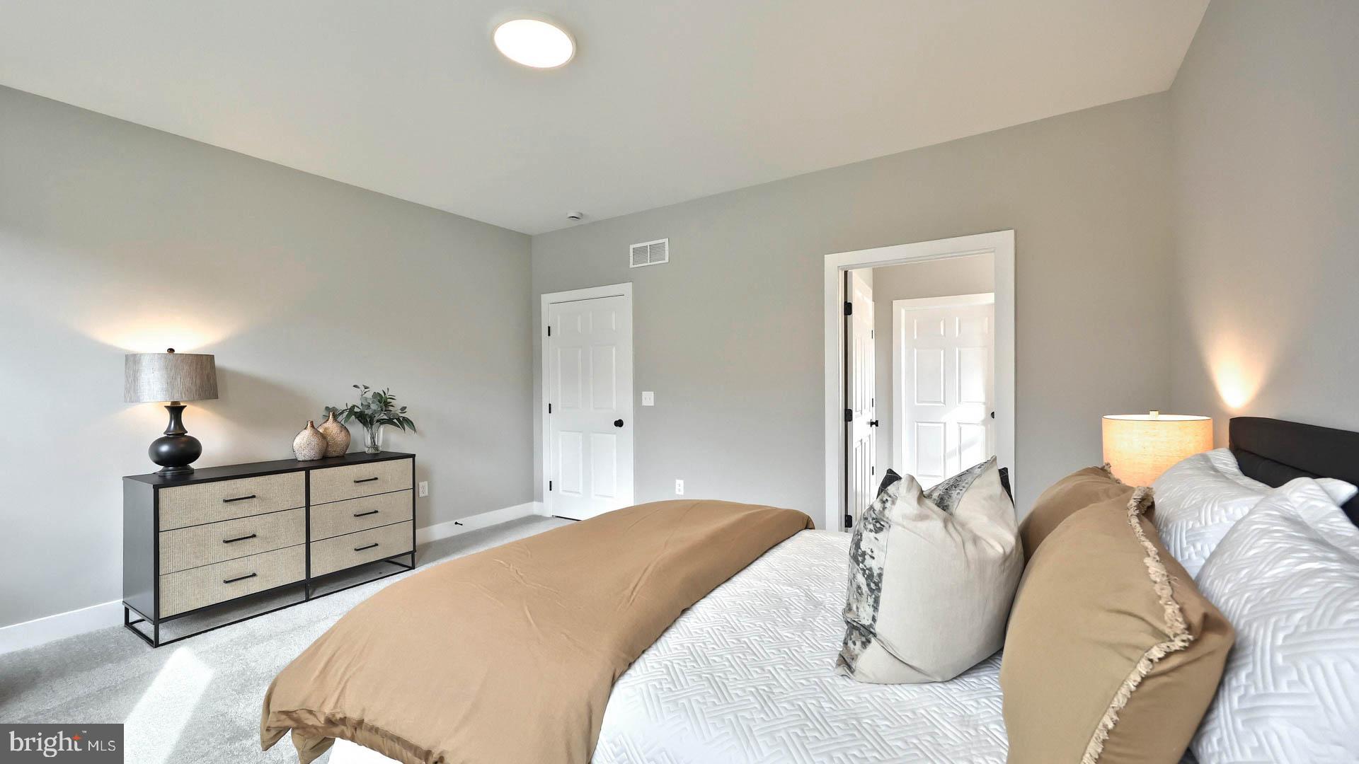 CORNWALL JUNCTION - Residential