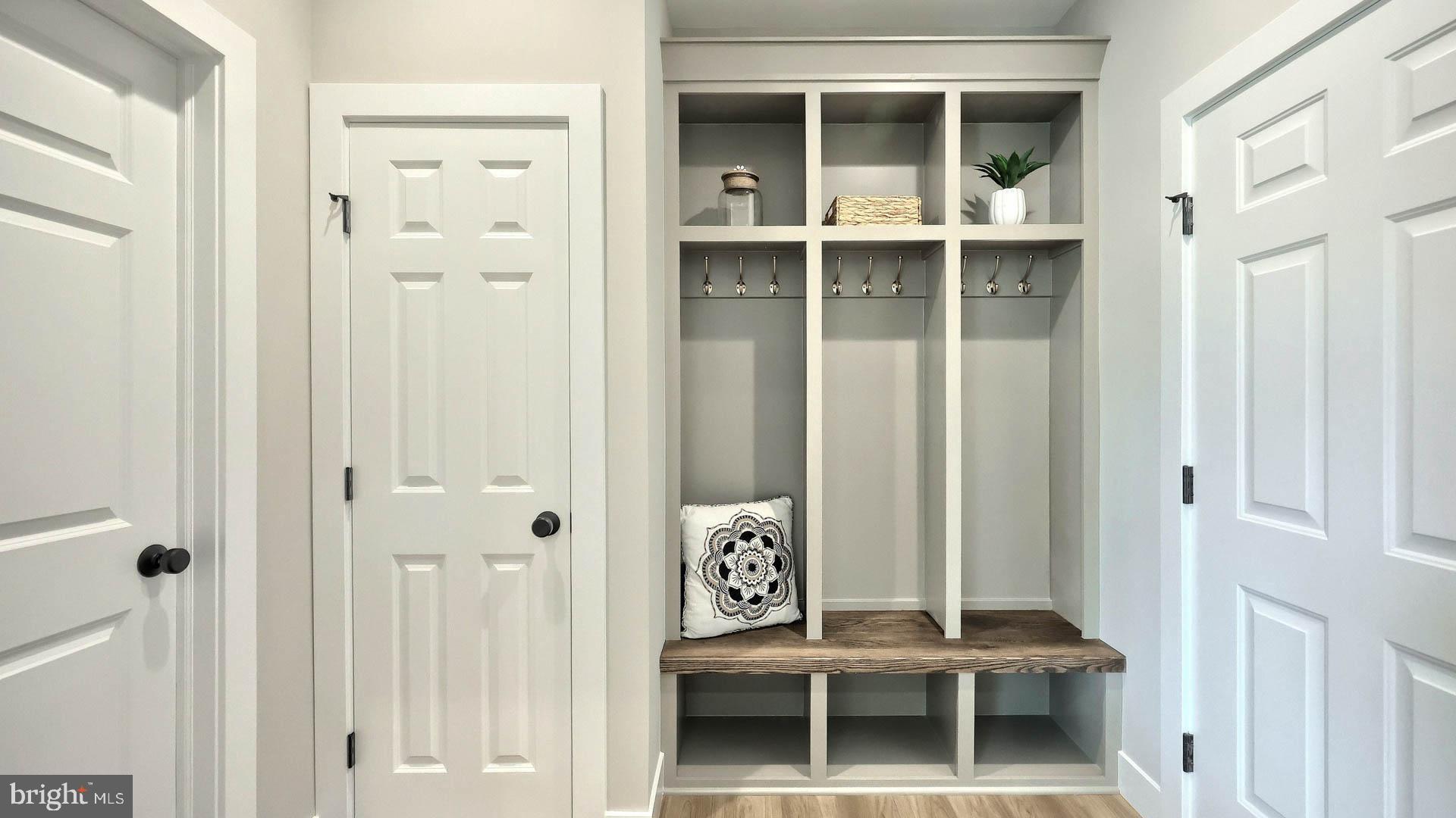 CORNWALL JUNCTION - Residential