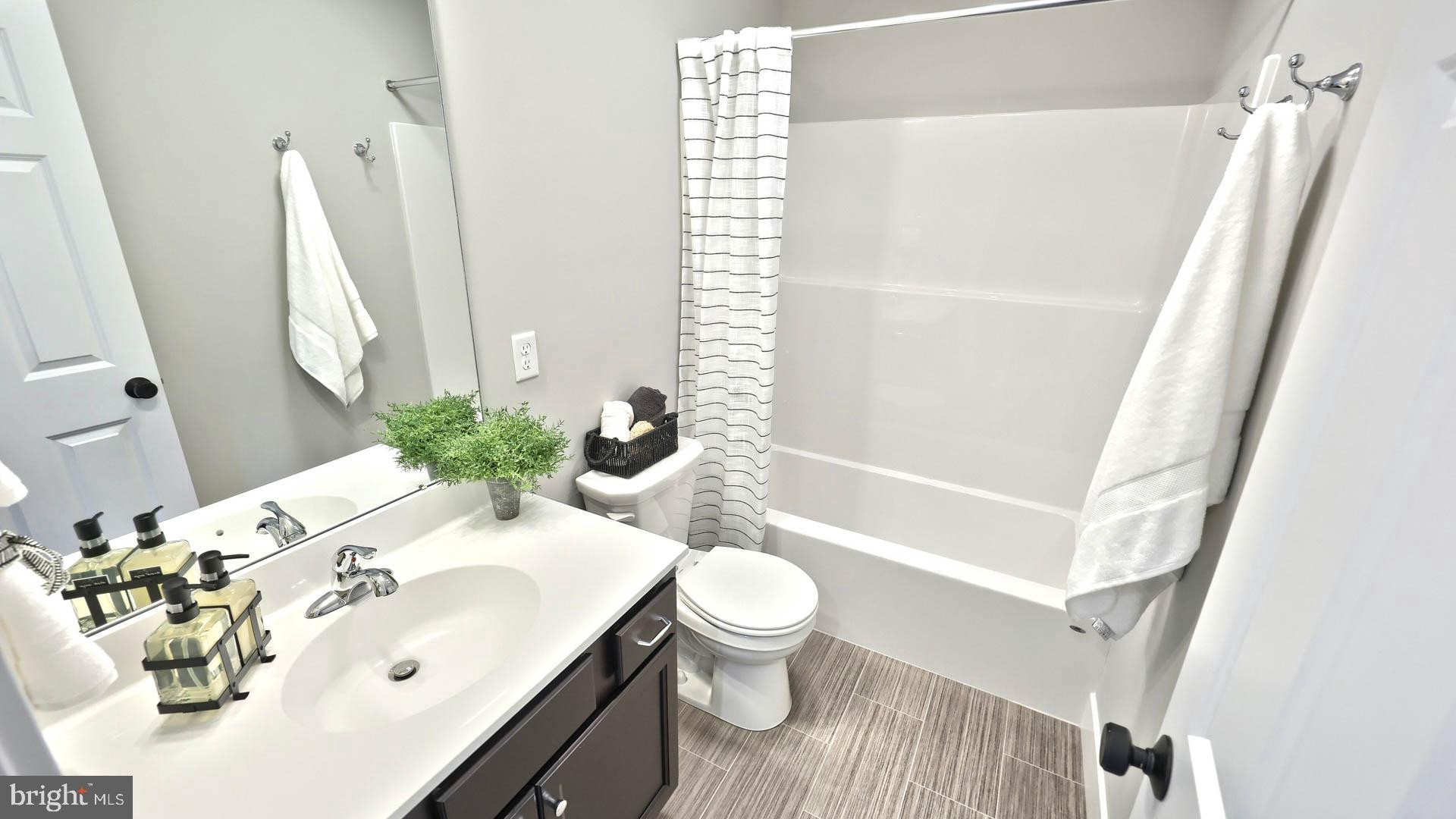 CORNWALL JUNCTION - Residential