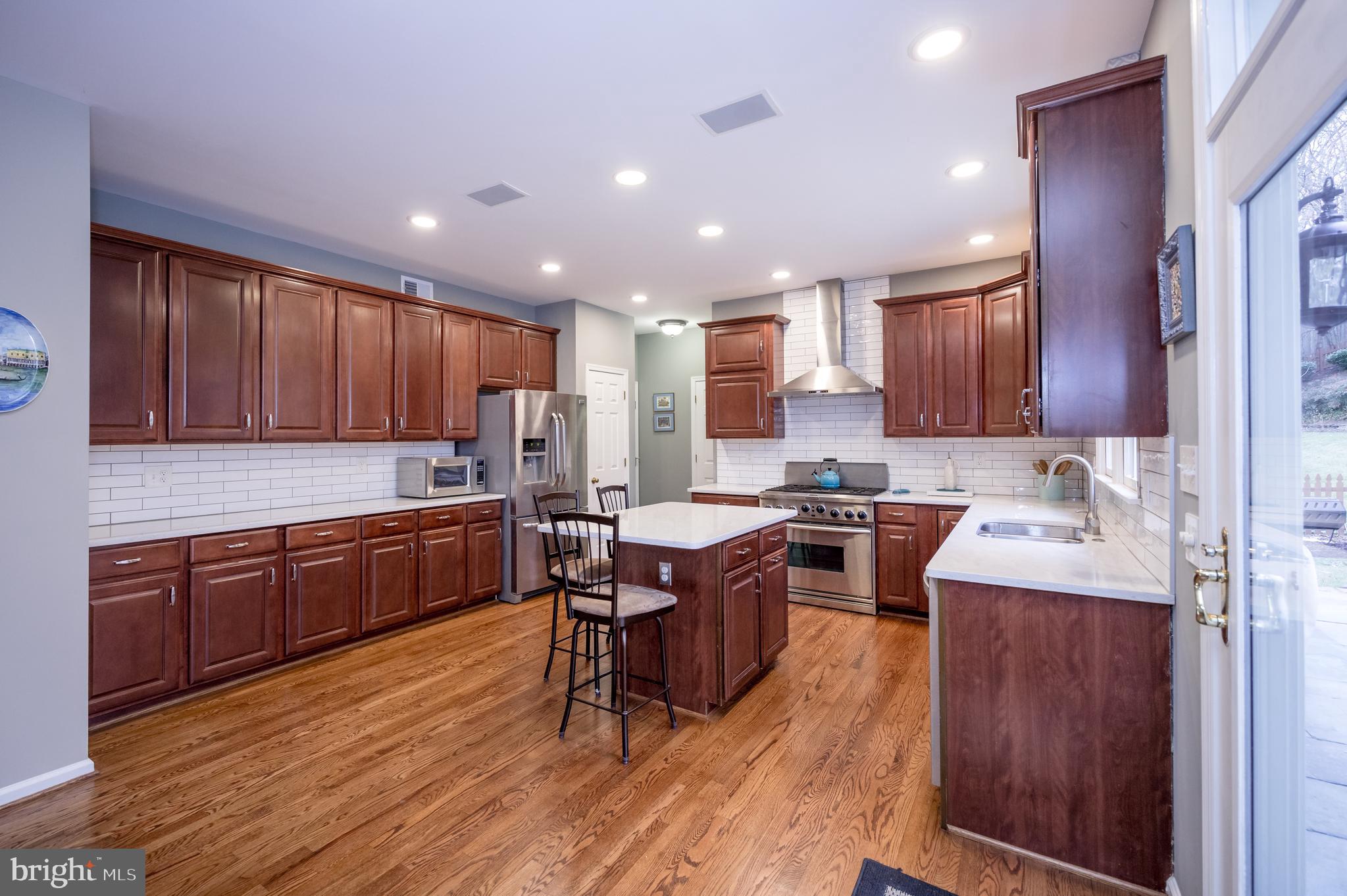 VINEYARD OAK - Residential