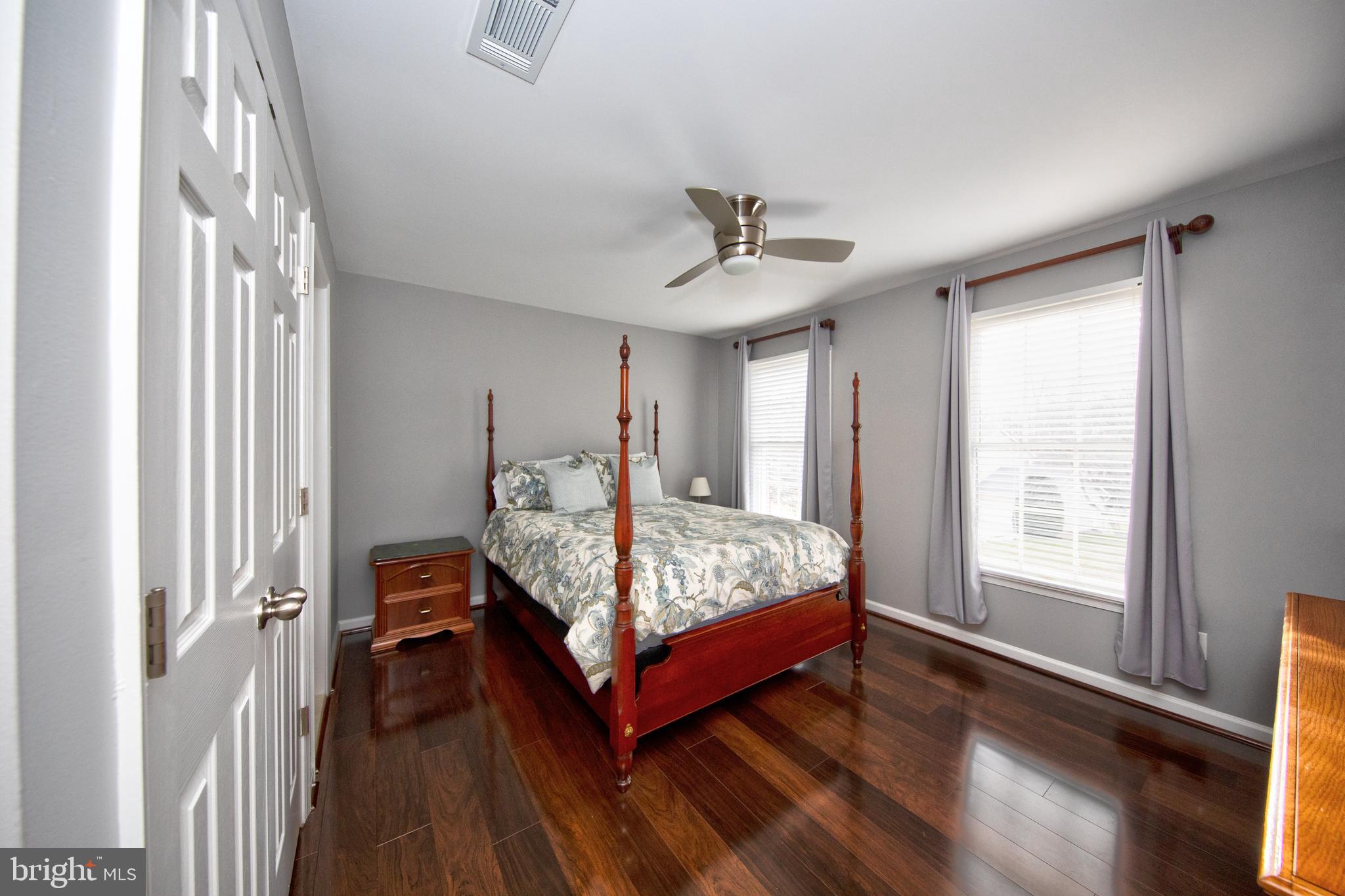 VINEYARD OAK - Residential