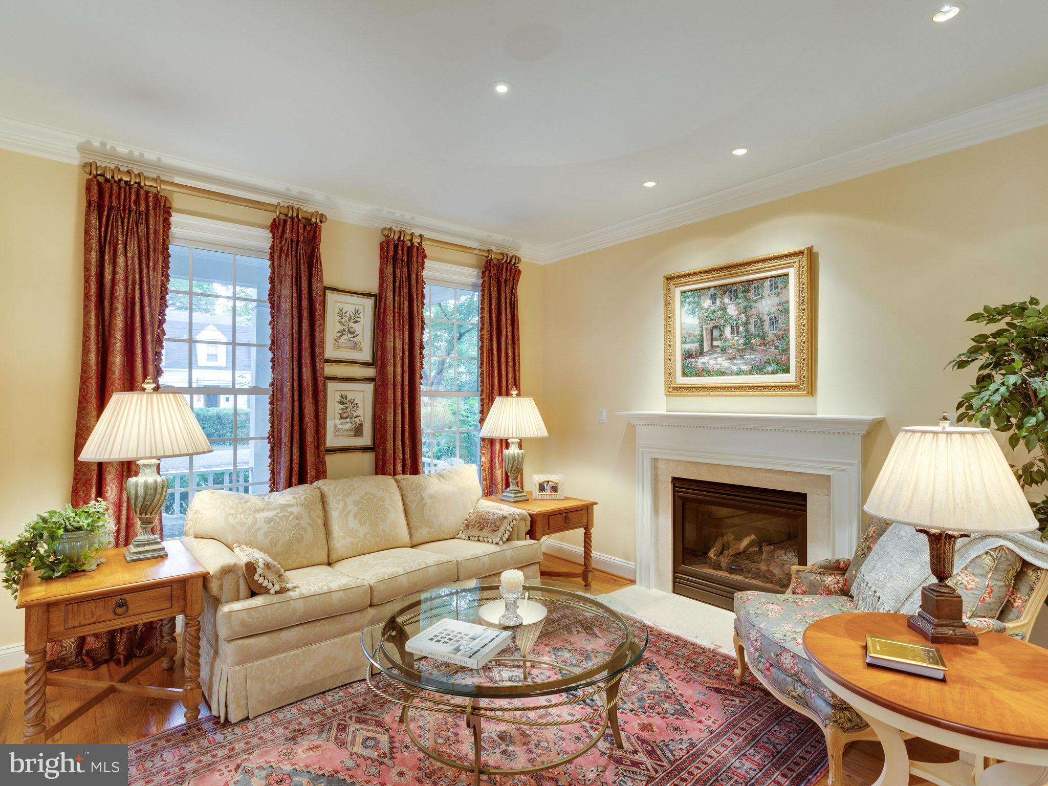 WEST MC LEAN - Residential