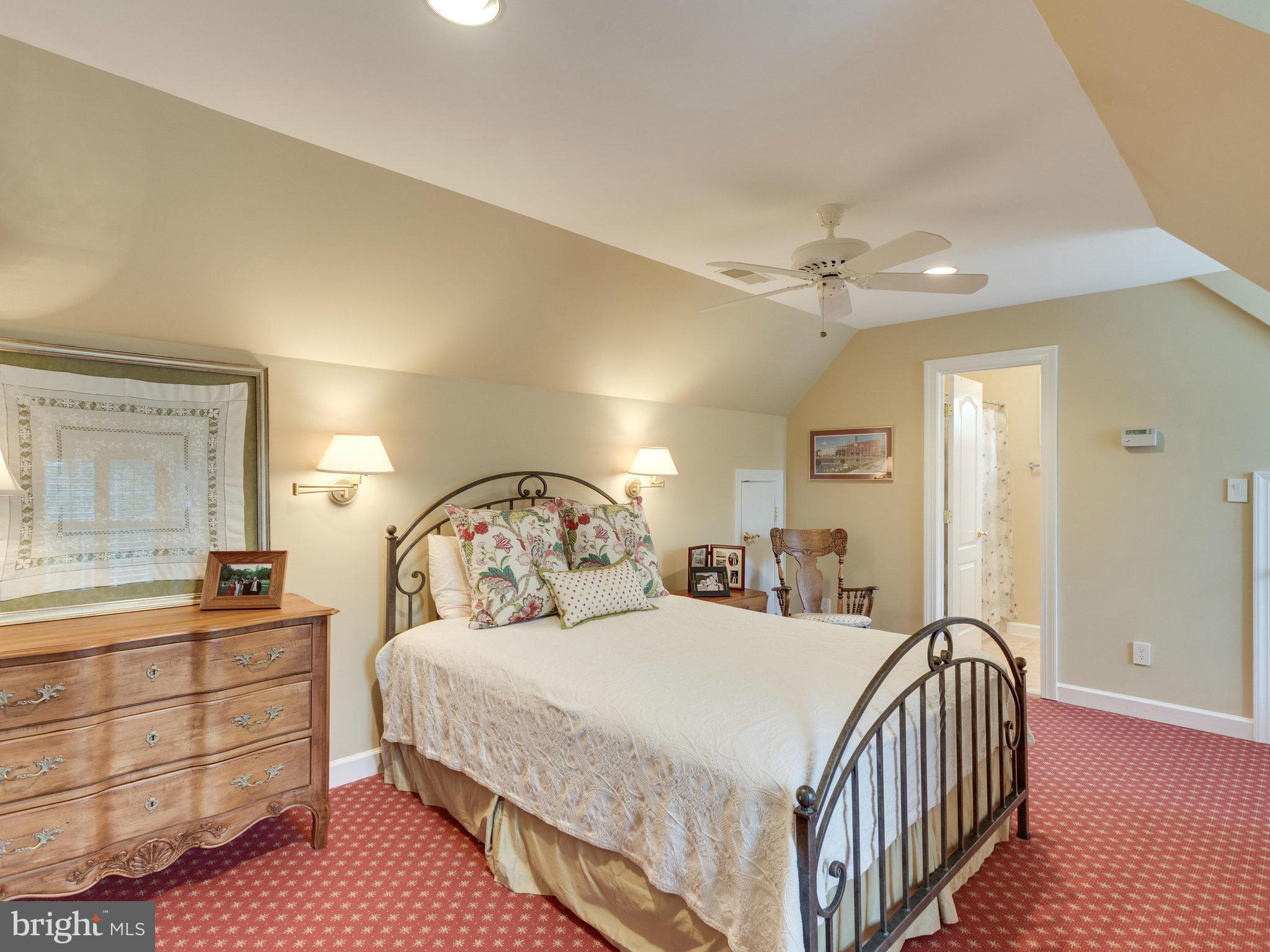 WEST MC LEAN - Residential