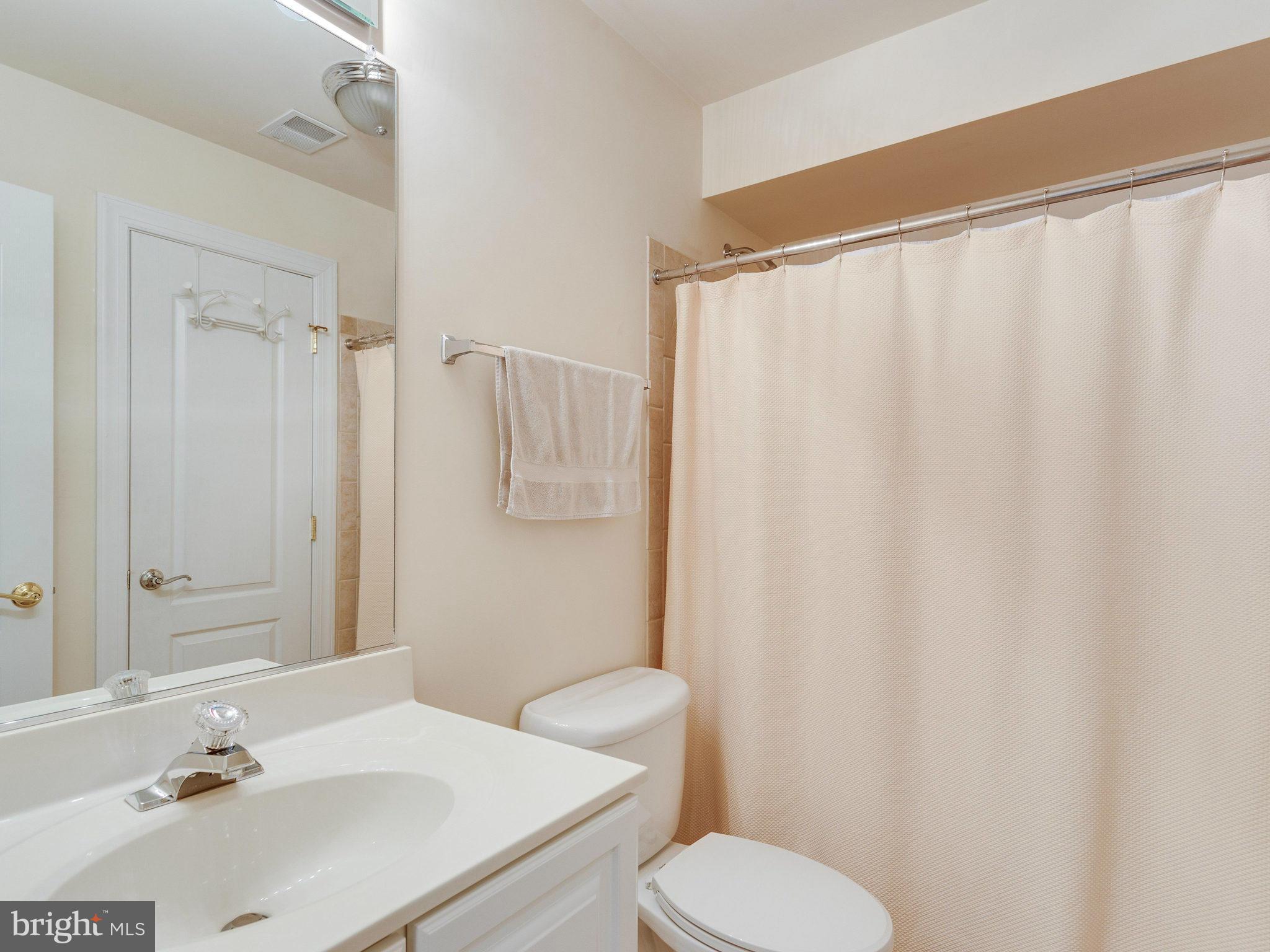 WEST MC LEAN - Residential