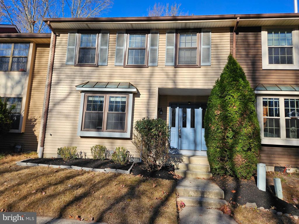 Photo of 33 Fawnhollow Court, MEDFORD, NJ 08055 (MLS # NJBL2098582)