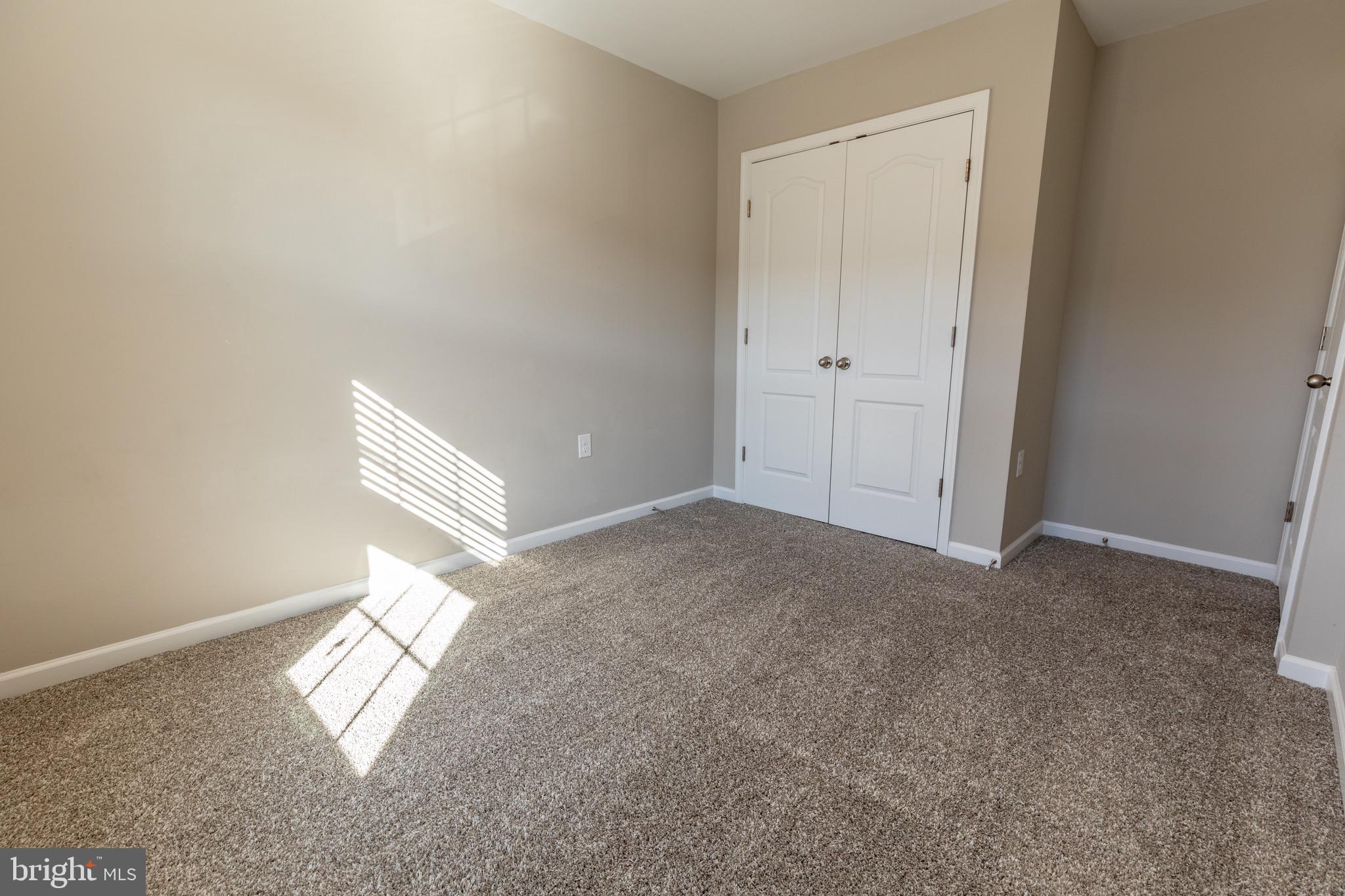 LAKELAND PLACE - Residential