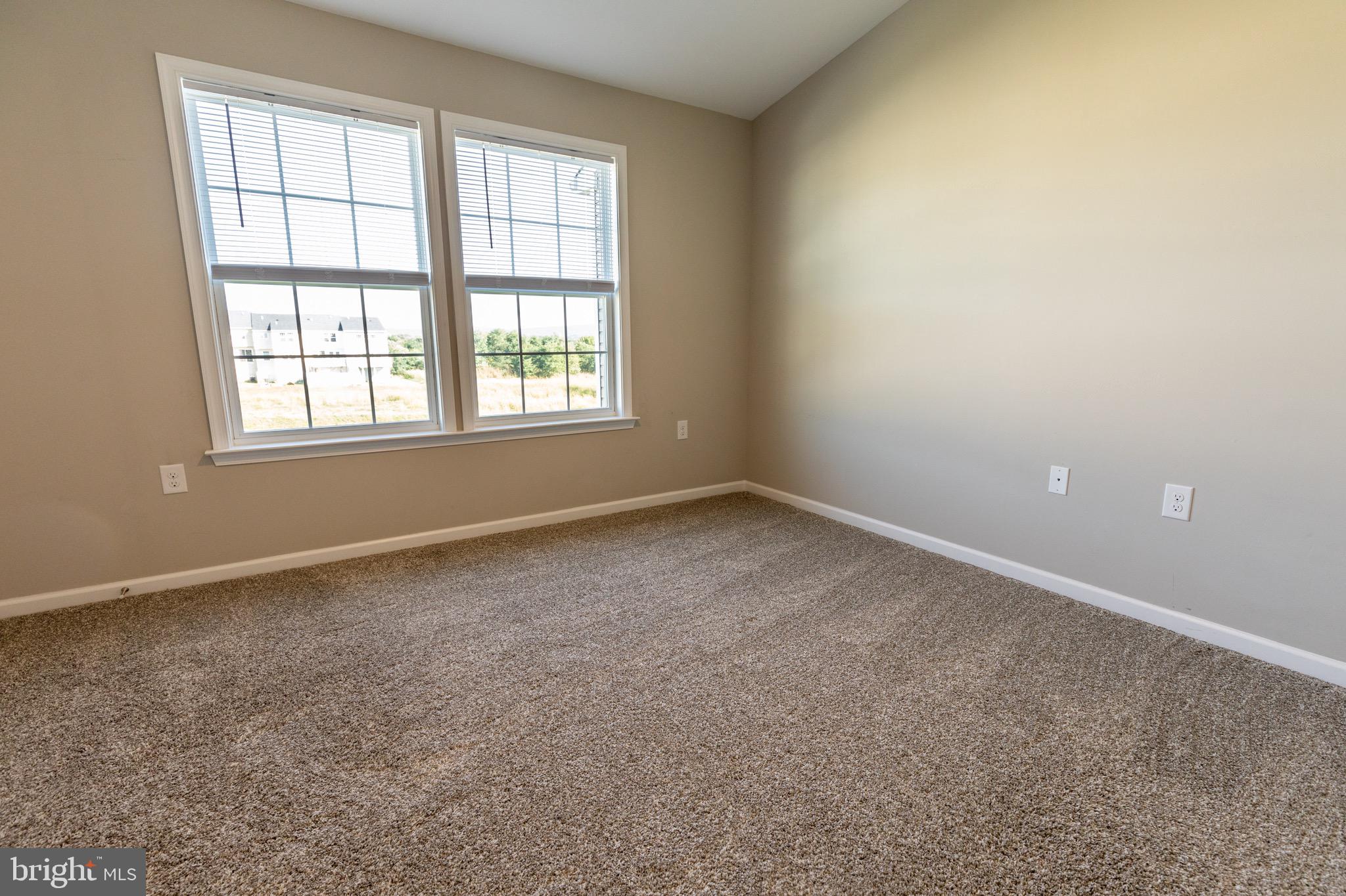 LAKELAND PLACE - Residential