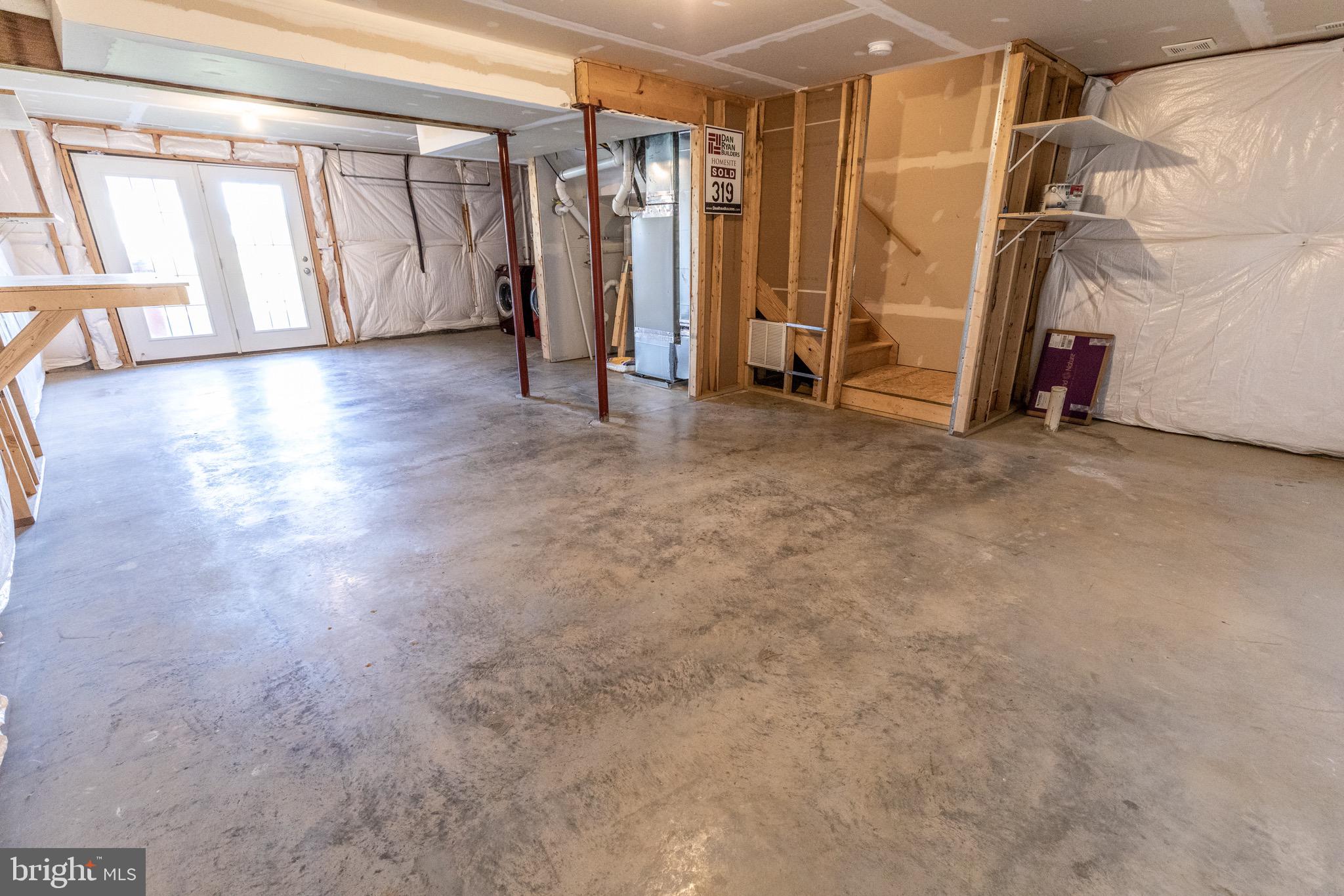 LAKELAND PLACE - Residential