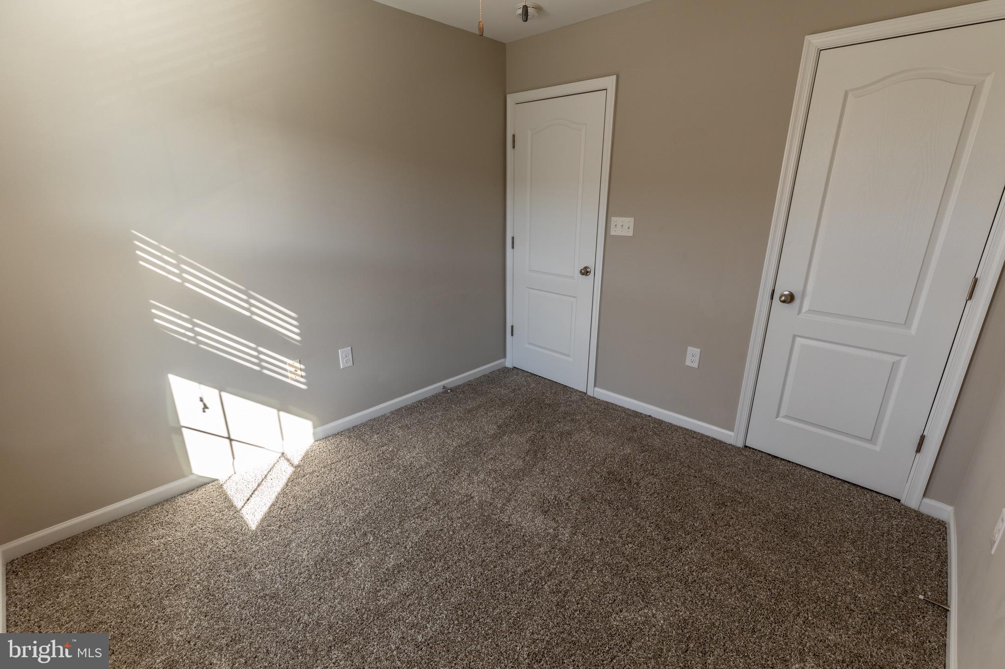 LAKELAND PLACE - Residential