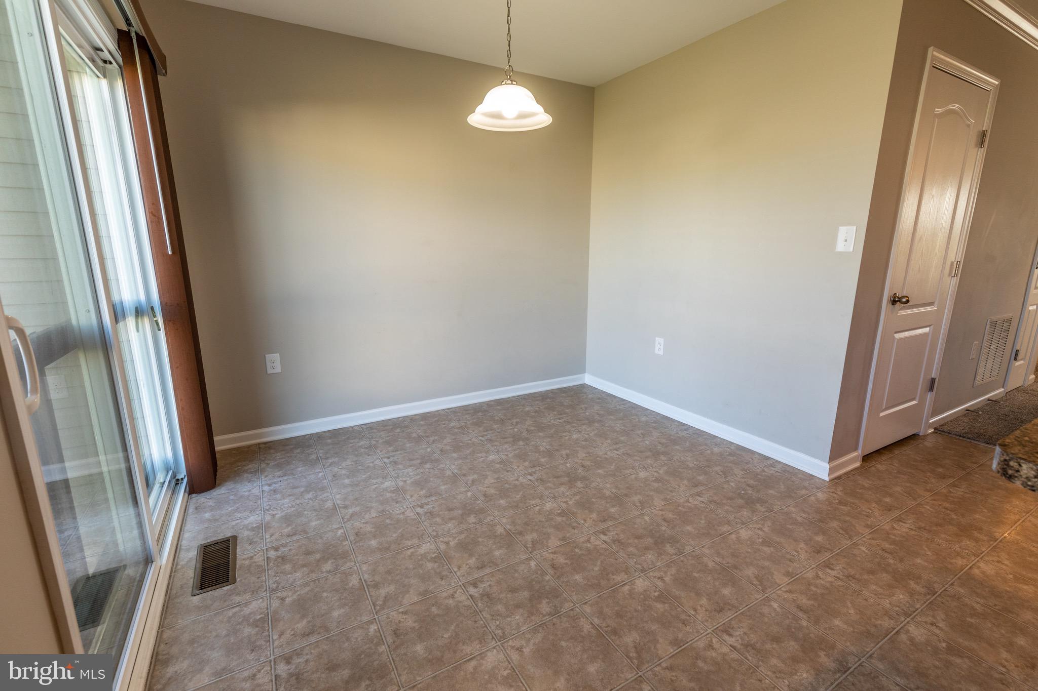 LAKELAND PLACE - Residential