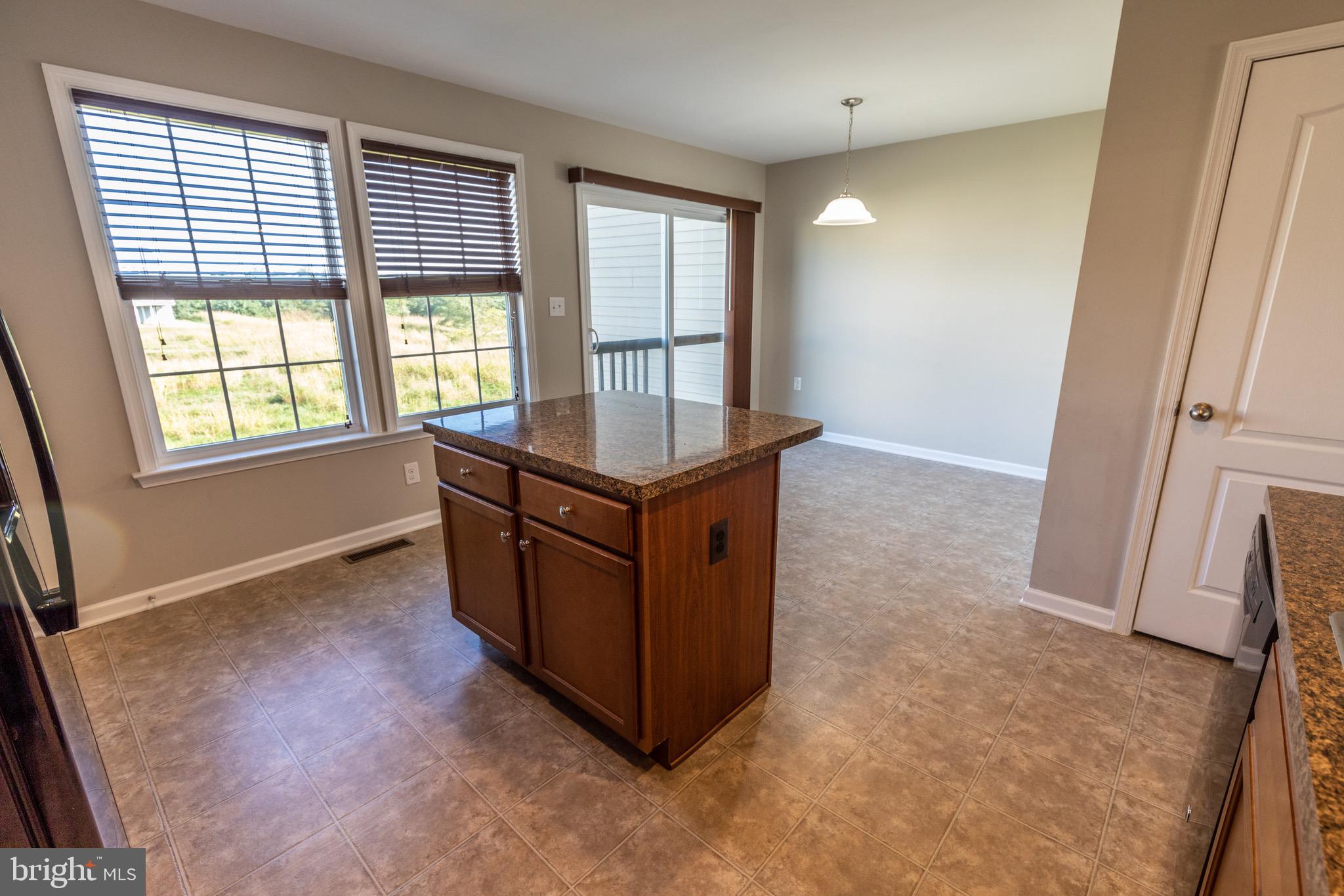 LAKELAND PLACE - Residential