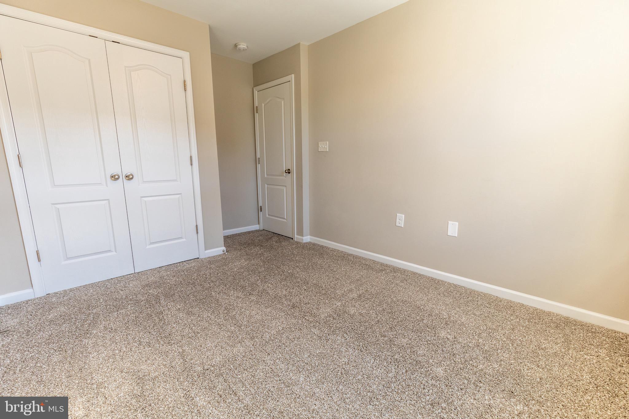 LAKELAND PLACE - Residential