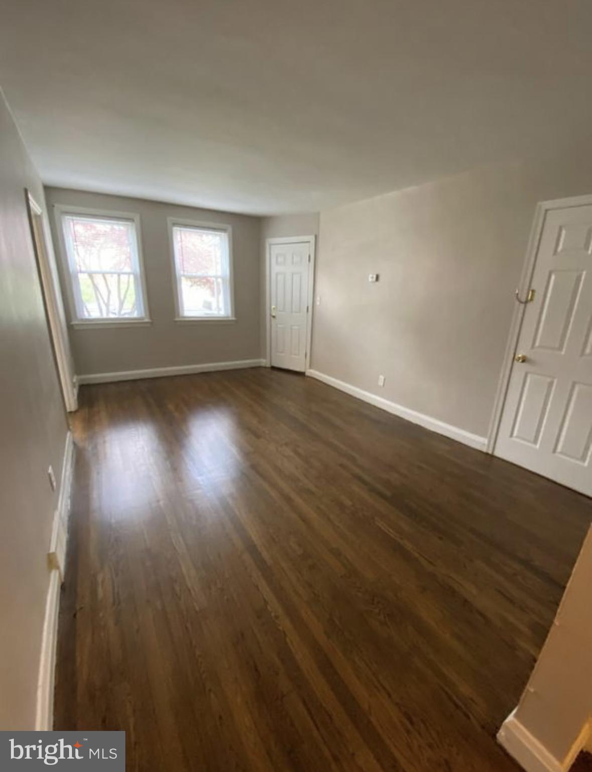 GLEN OAKS - Residential Income