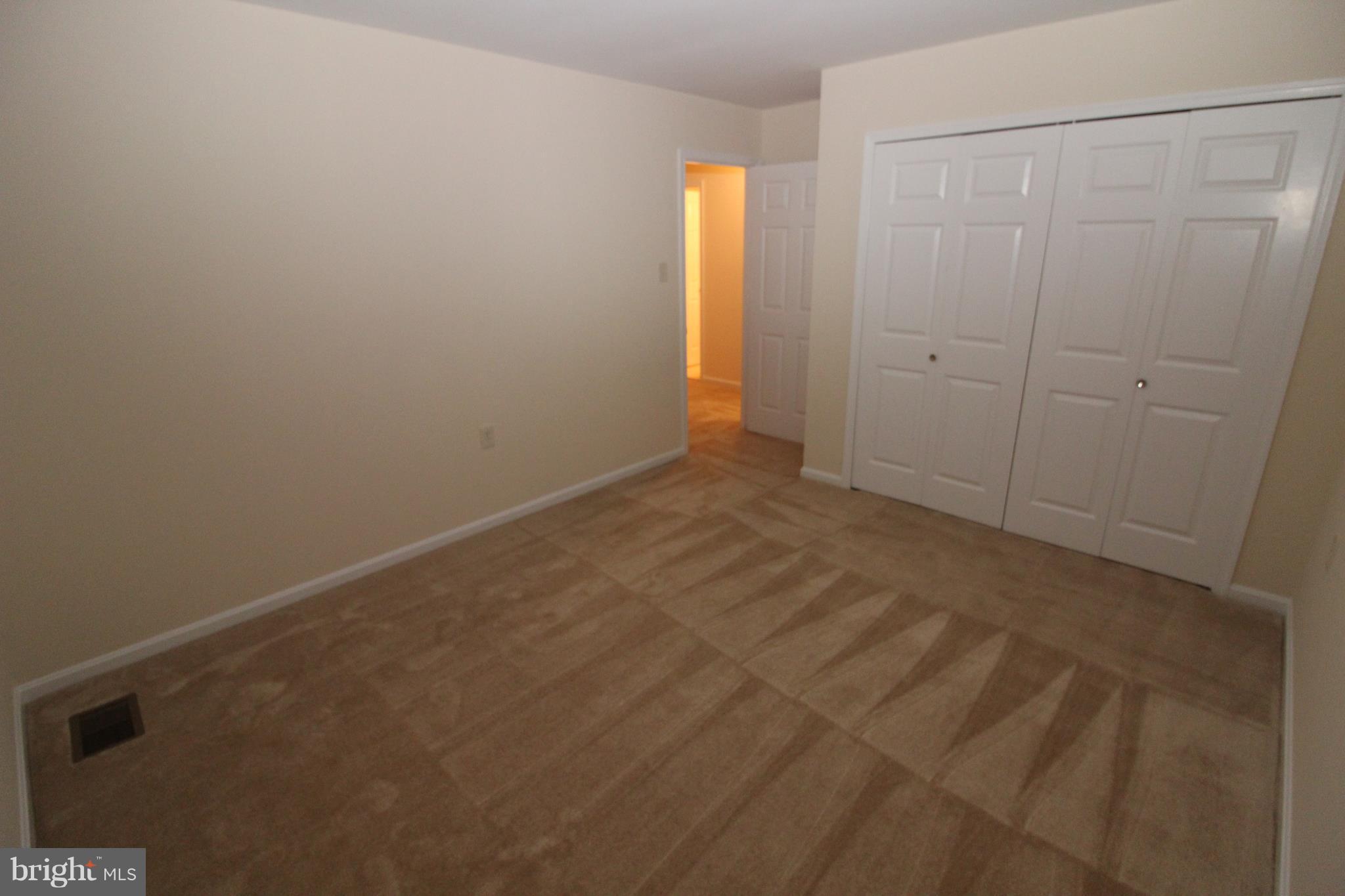 LAKE RIDGE - Residential Lease