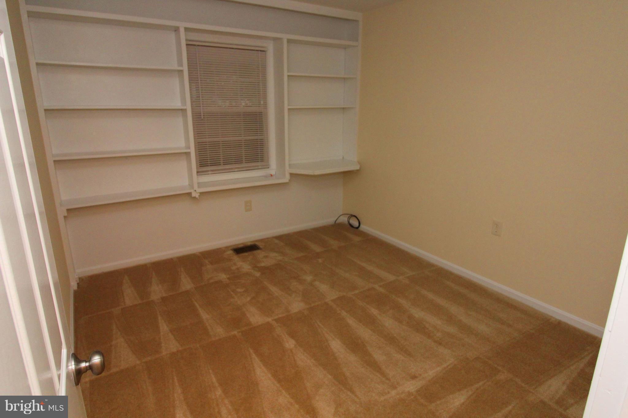 LAKE RIDGE - Residential Lease