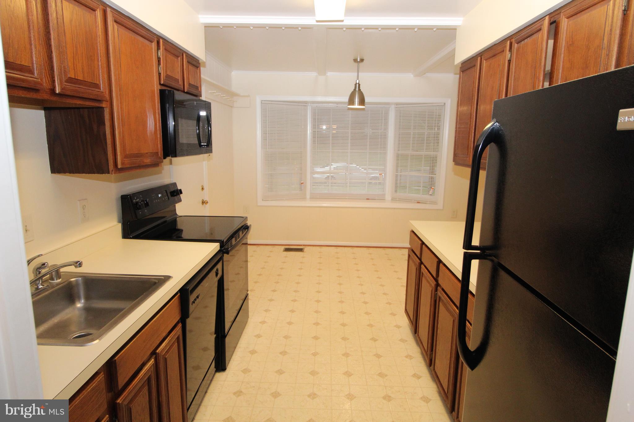 LAKE RIDGE - Residential Lease