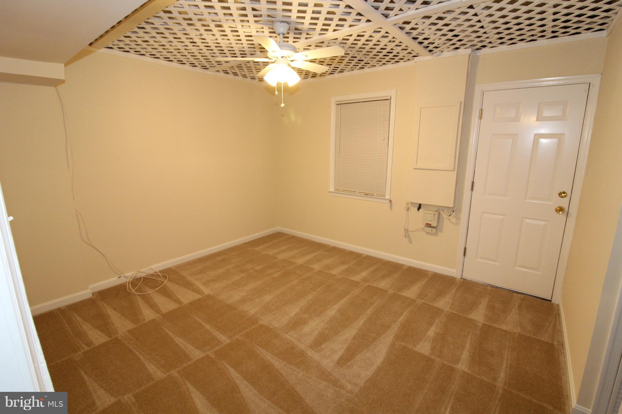 LAKE RIDGE - Residential Lease