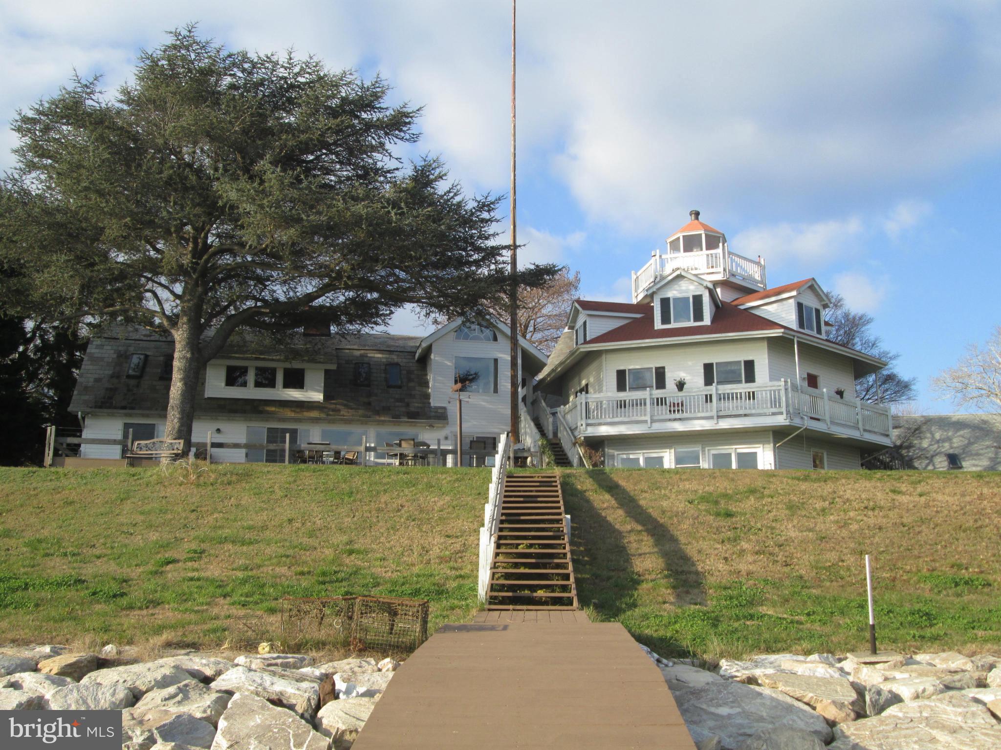 PLEASANT PLAINS - Land