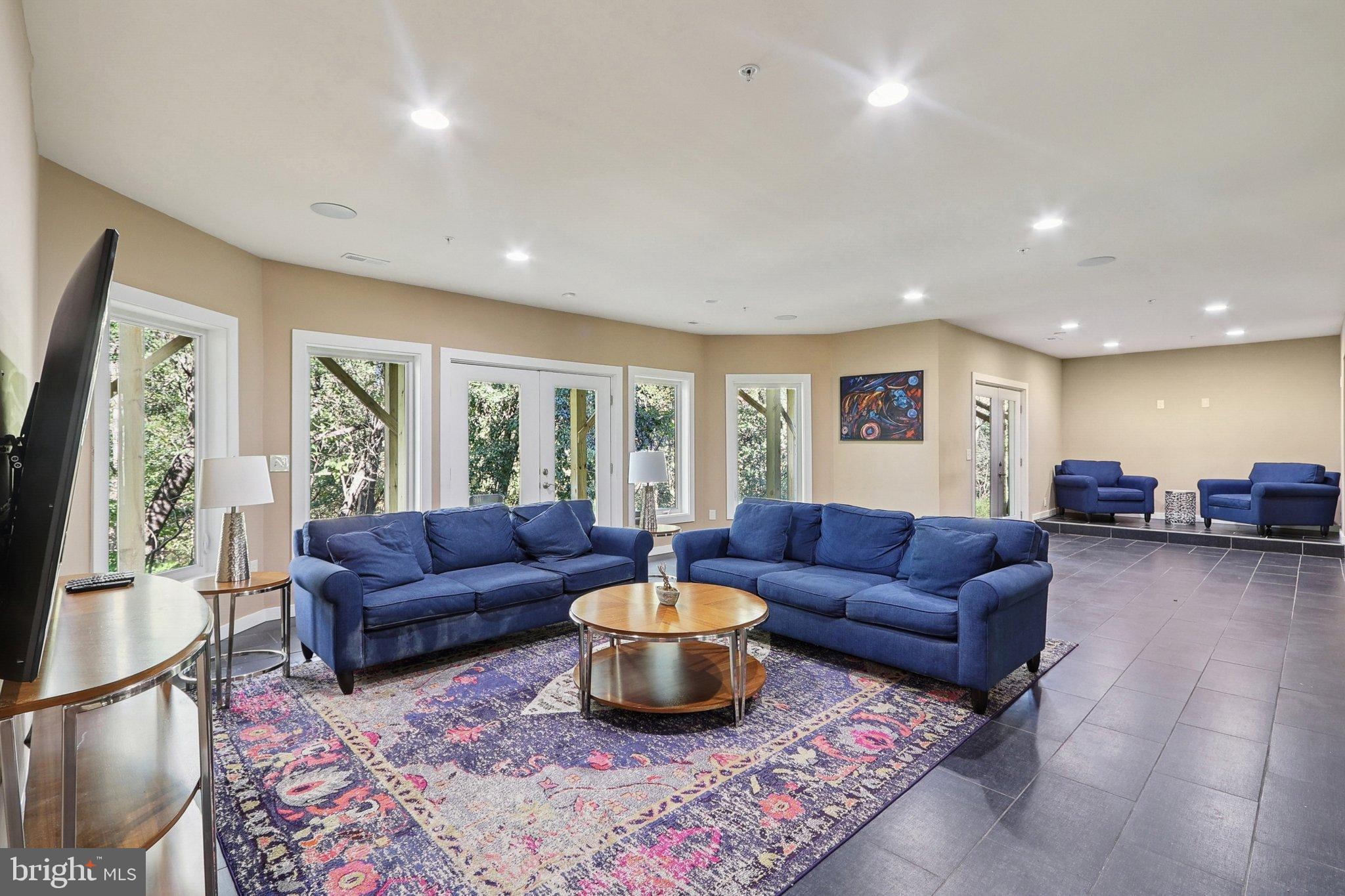 WOODMORE-RESUB-PLAT 5> - Residential