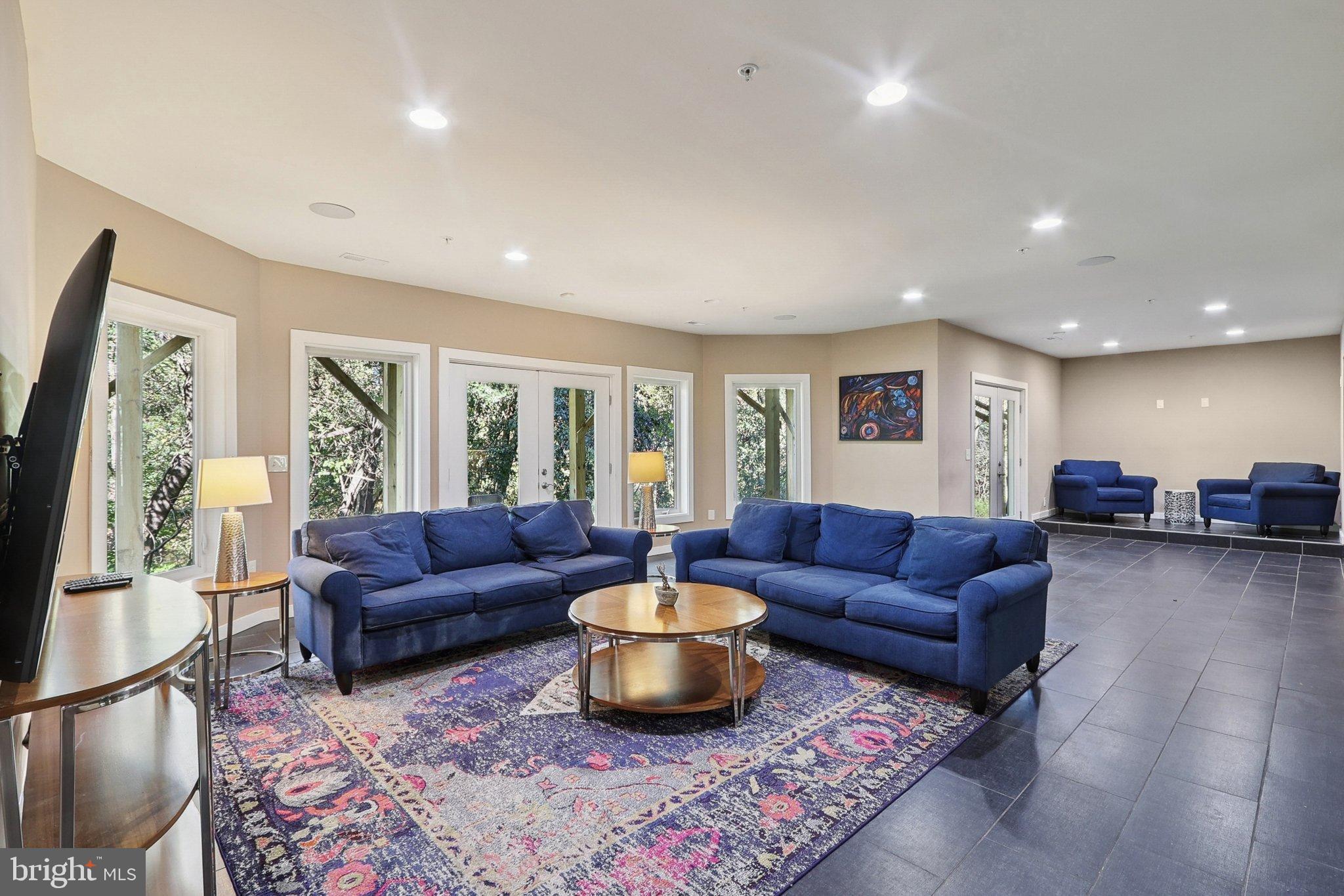 WOODMORE-RESUB-PLAT 5> - Residential