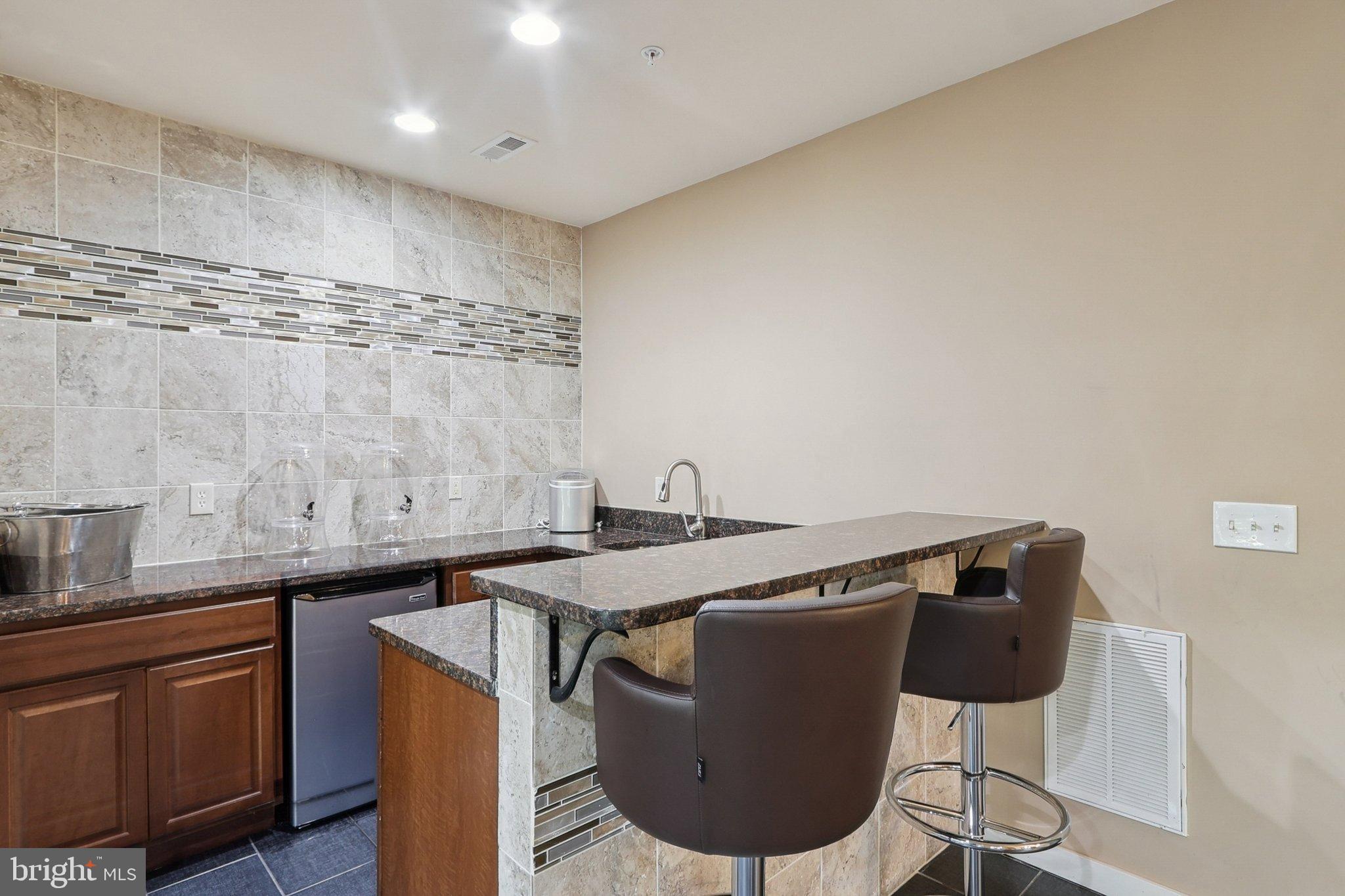 WOODMORE-RESUB-PLAT 5> - Residential