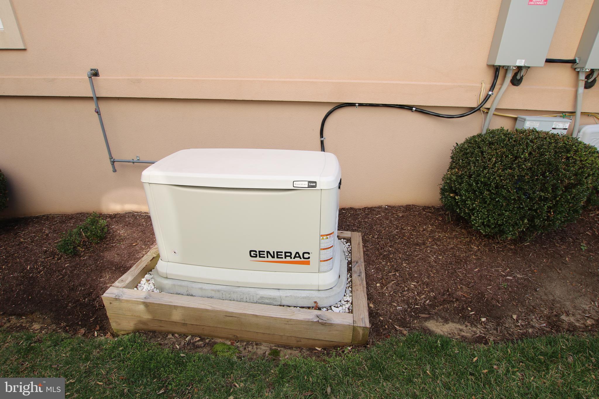 WOODMORE-RESUB-PLAT 5> - Residential