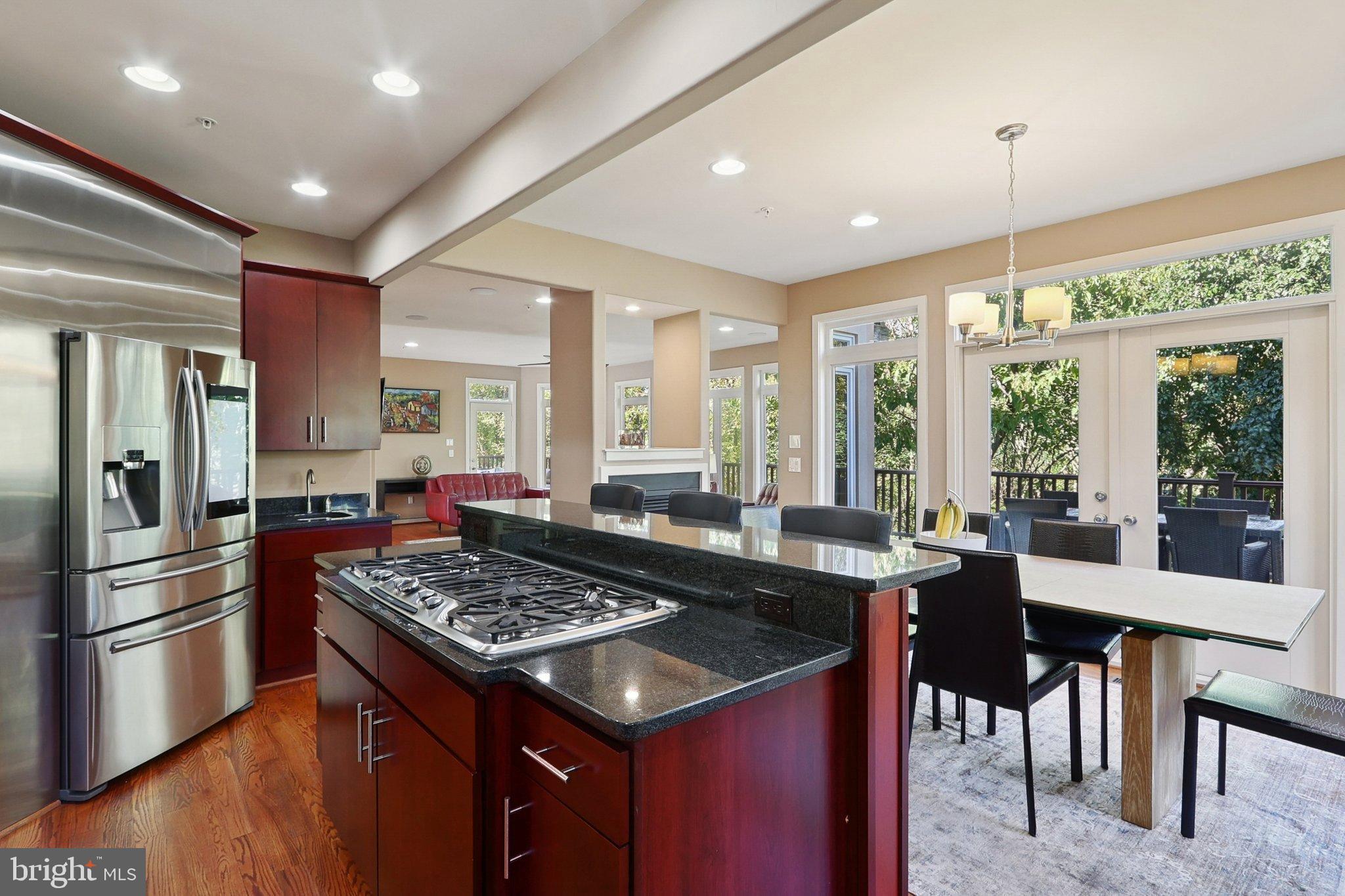 WOODMORE-RESUB-PLAT 5> - Residential