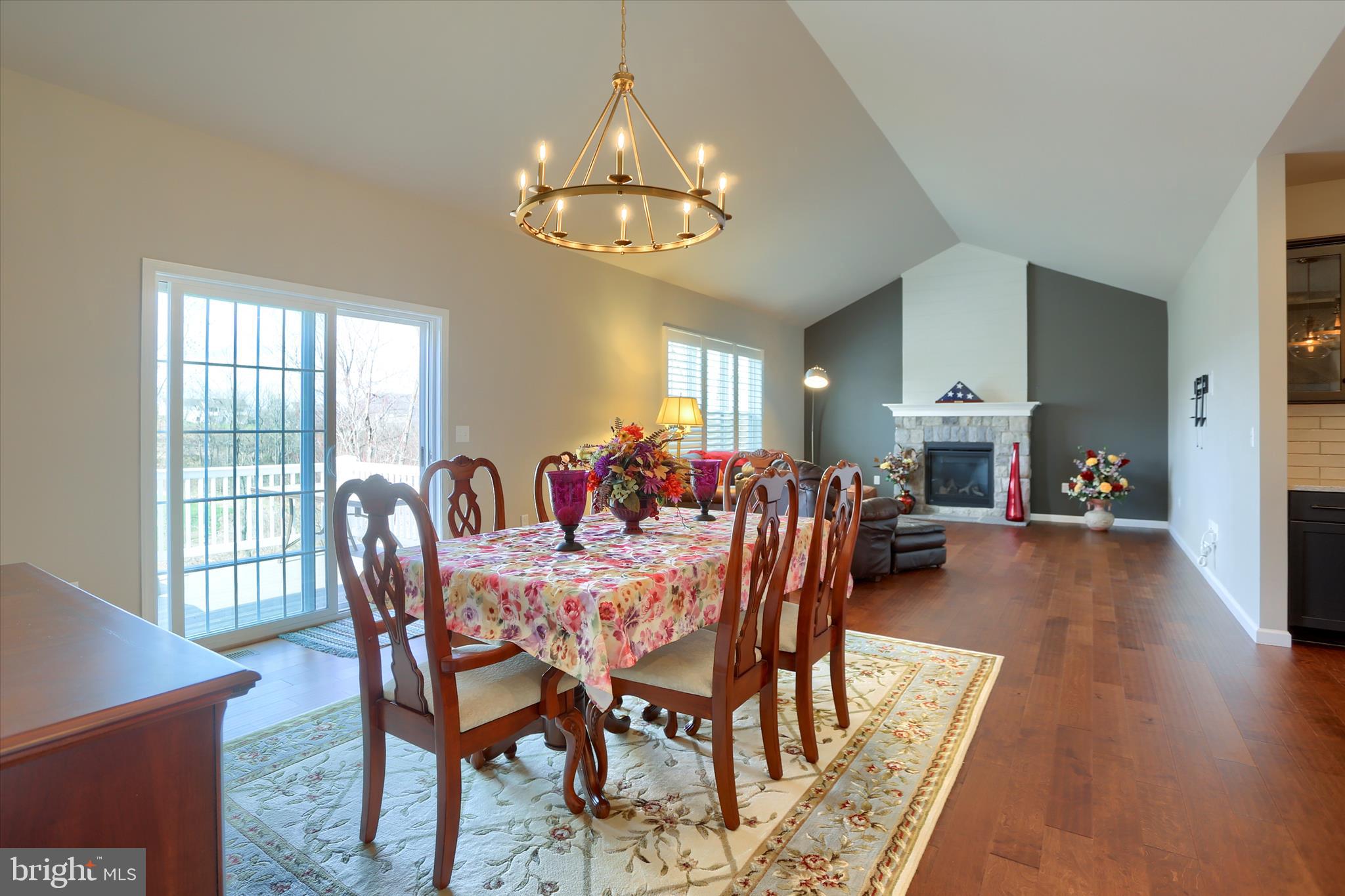 ROCKVILLE ESTATES - Residential