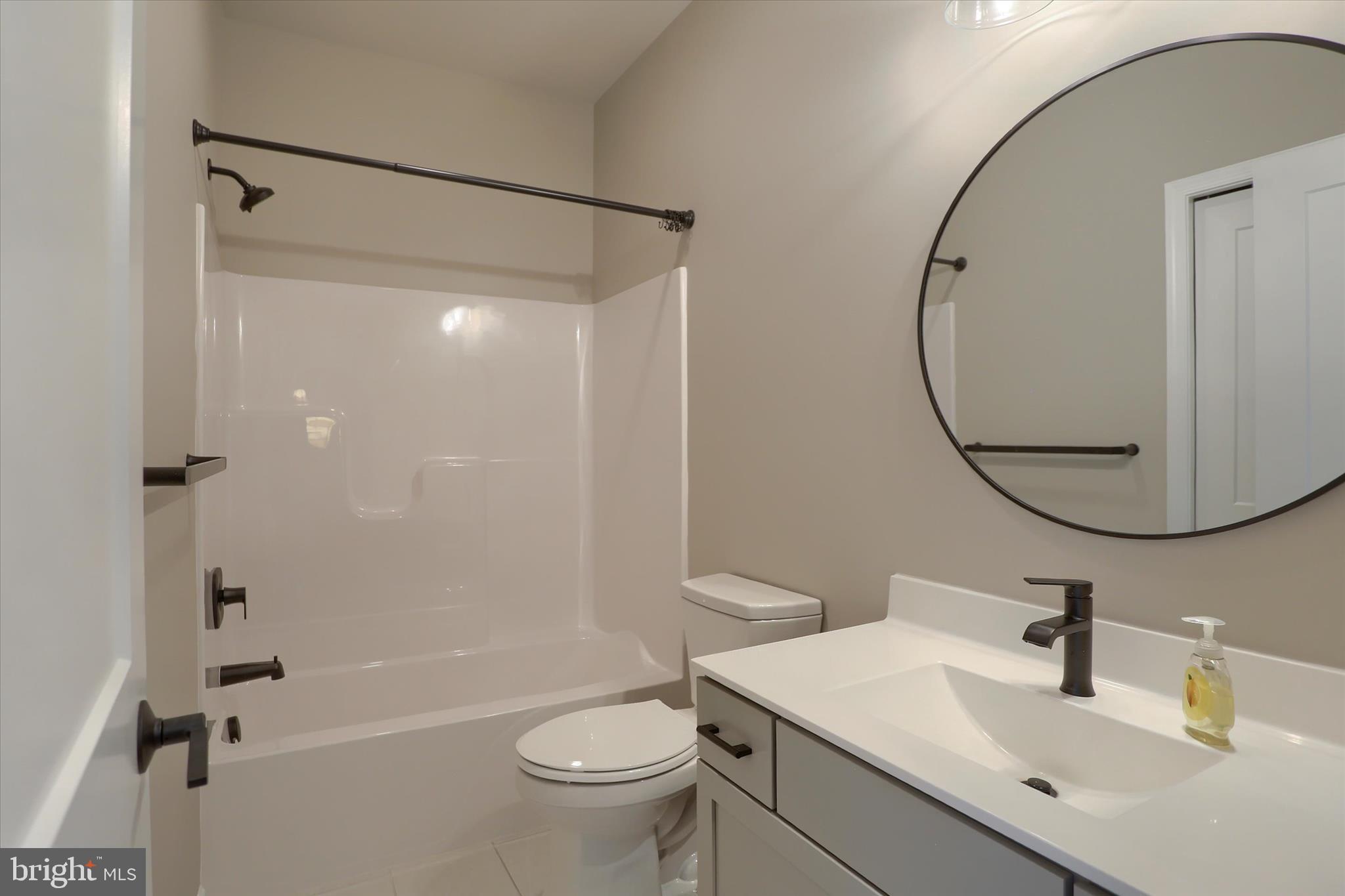 ROCKVILLE ESTATES - Residential