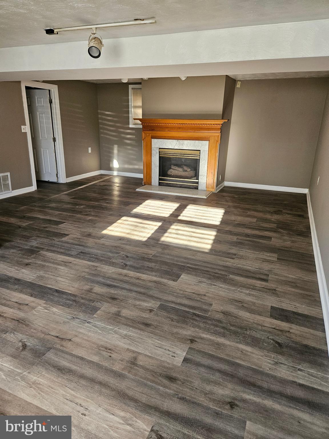 EDGEWOOD MEADOWS - Residential Lease