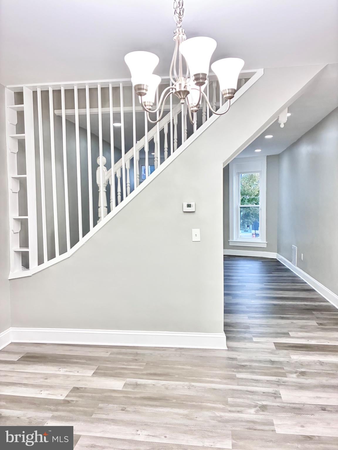 850 W 35TH STREET