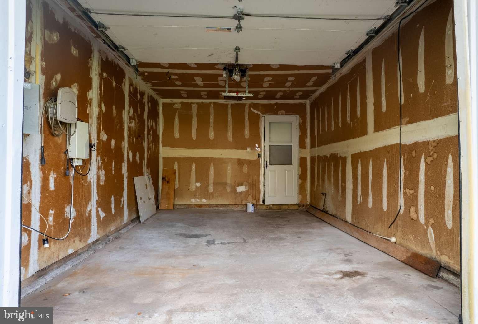 LANSDALE - Residential Lease