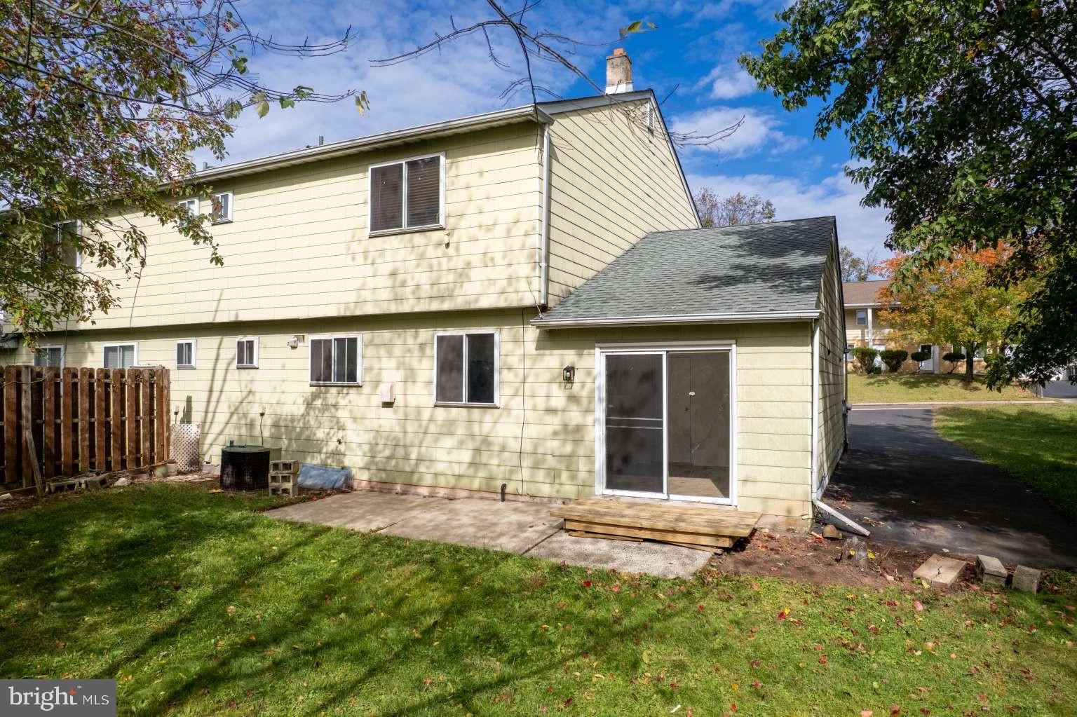 LANSDALE - Residential Lease