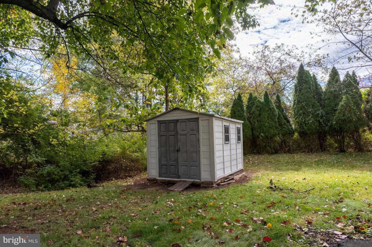 LANSDALE - Residential Lease