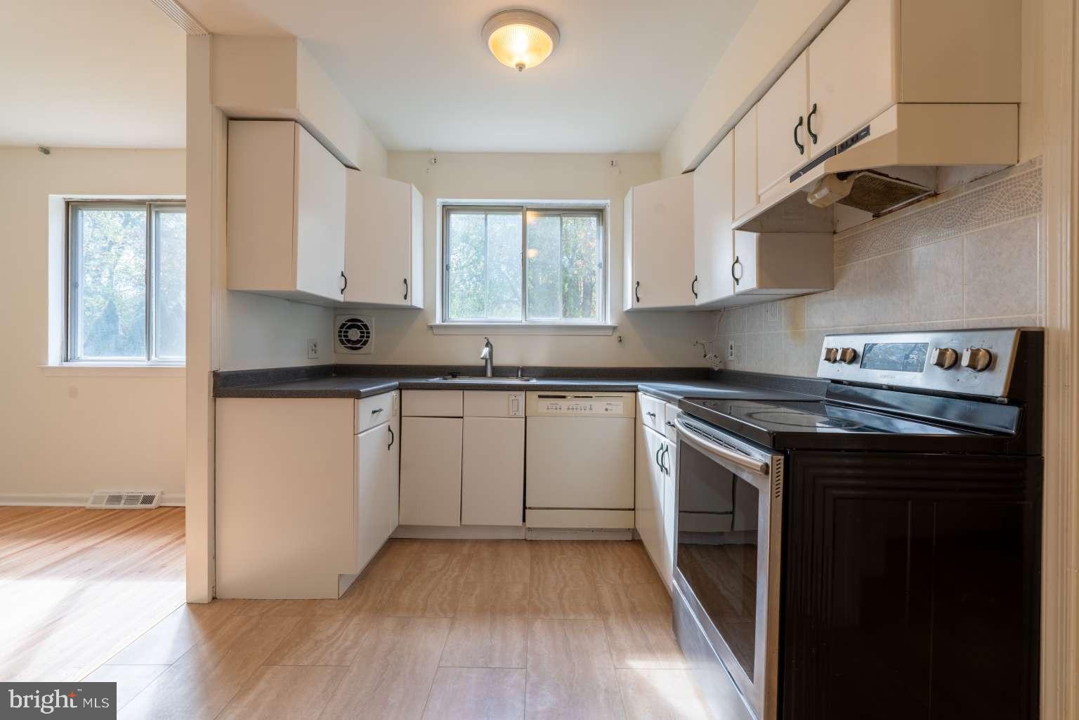 LANSDALE - Residential Lease