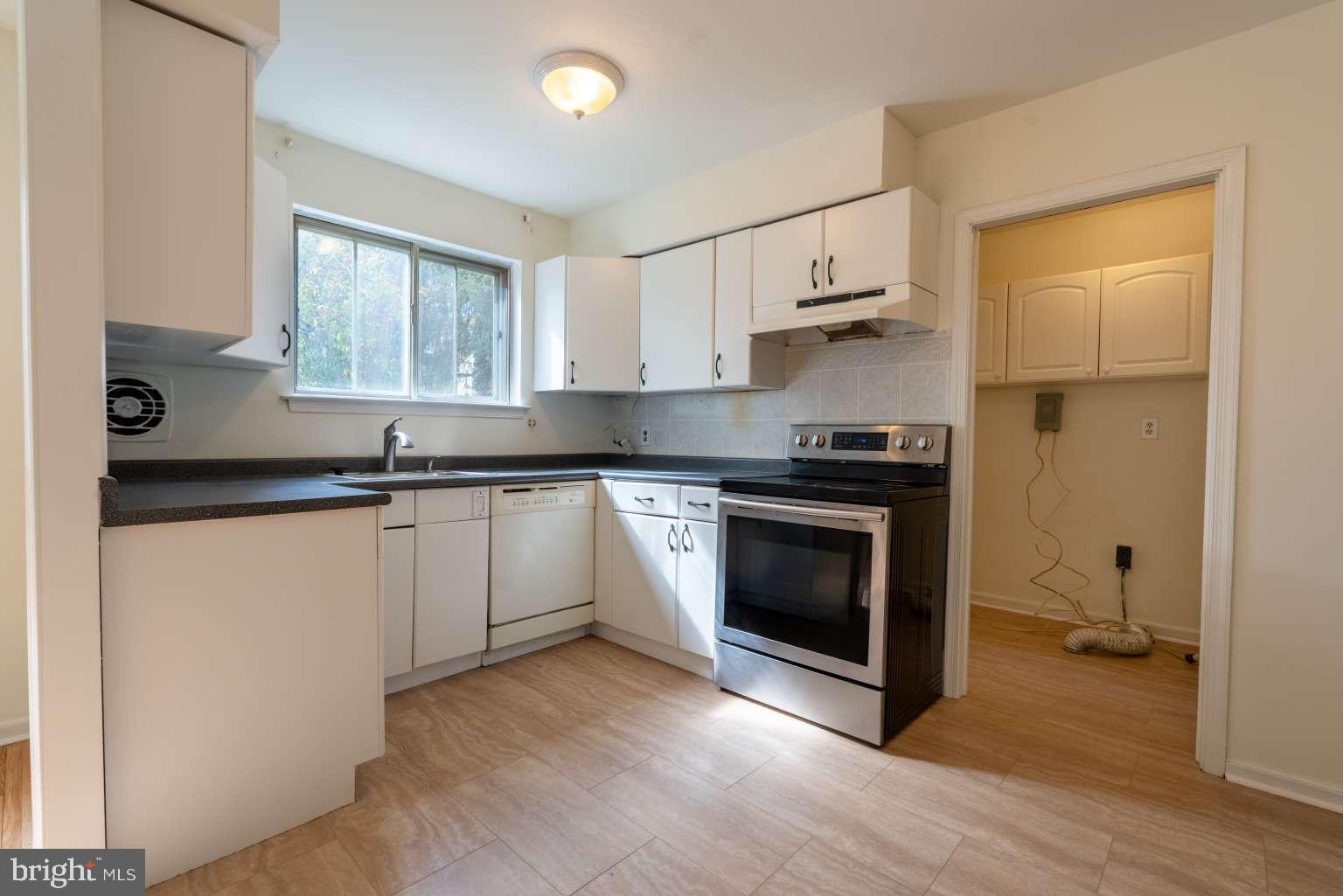 LANSDALE - Residential Lease