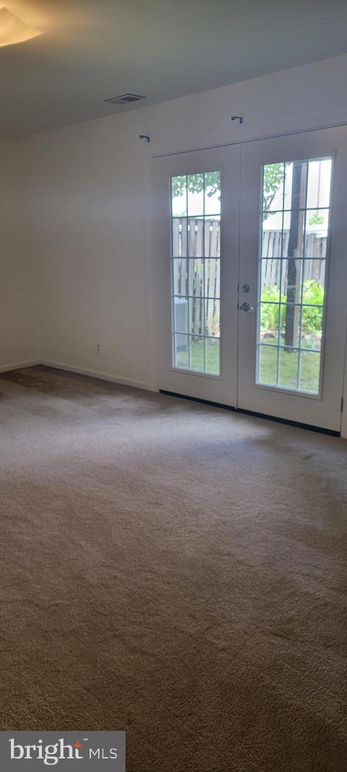 SUTTON GREEN - Residential