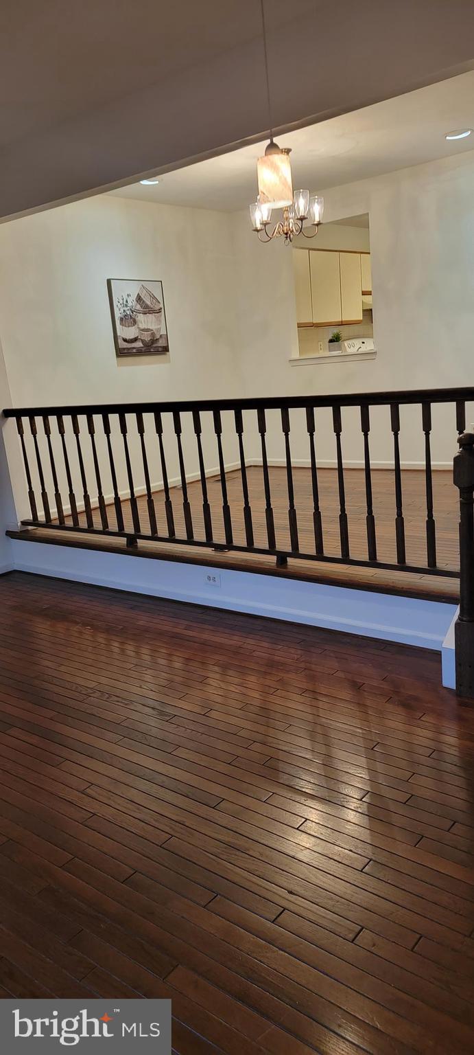 SUTTON GREEN - Residential