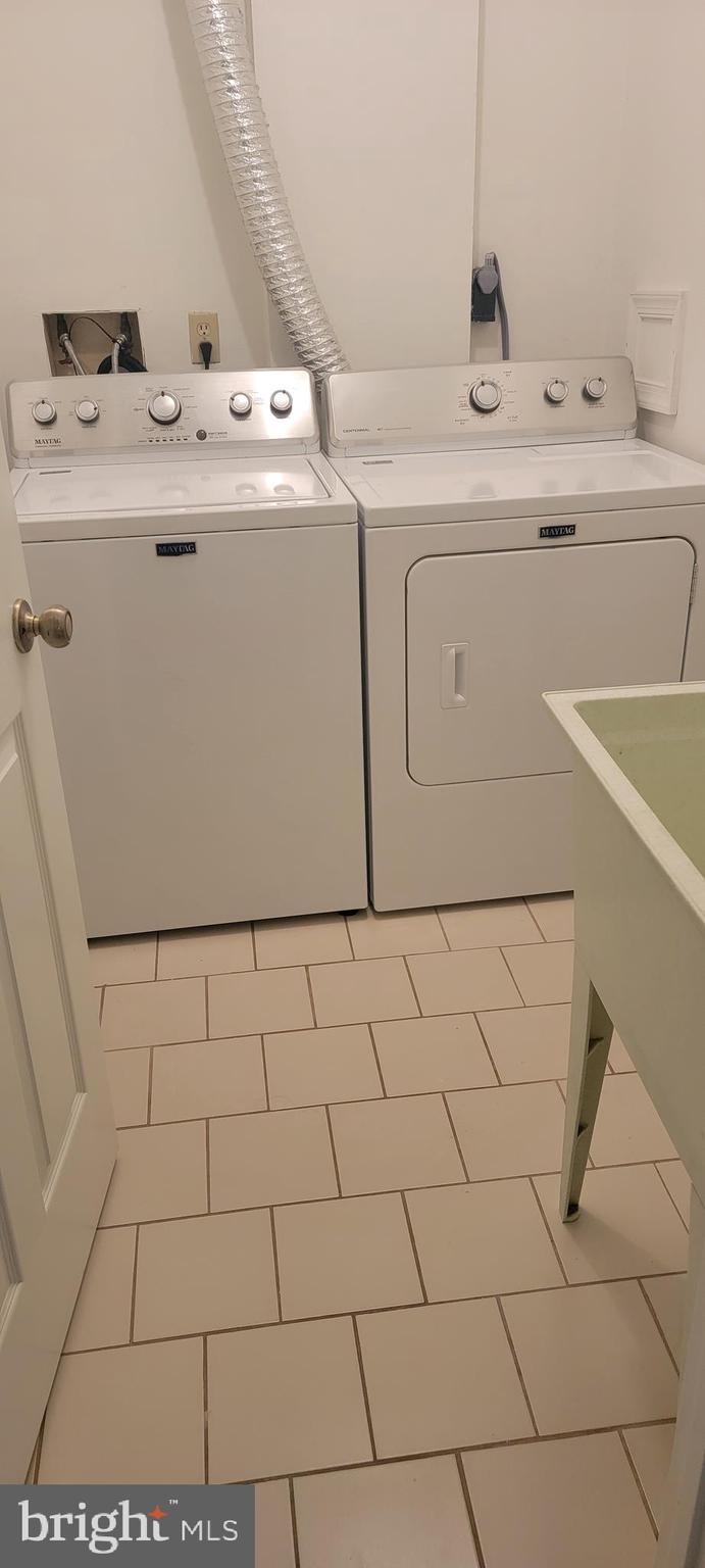 SUTTON GREEN - Residential