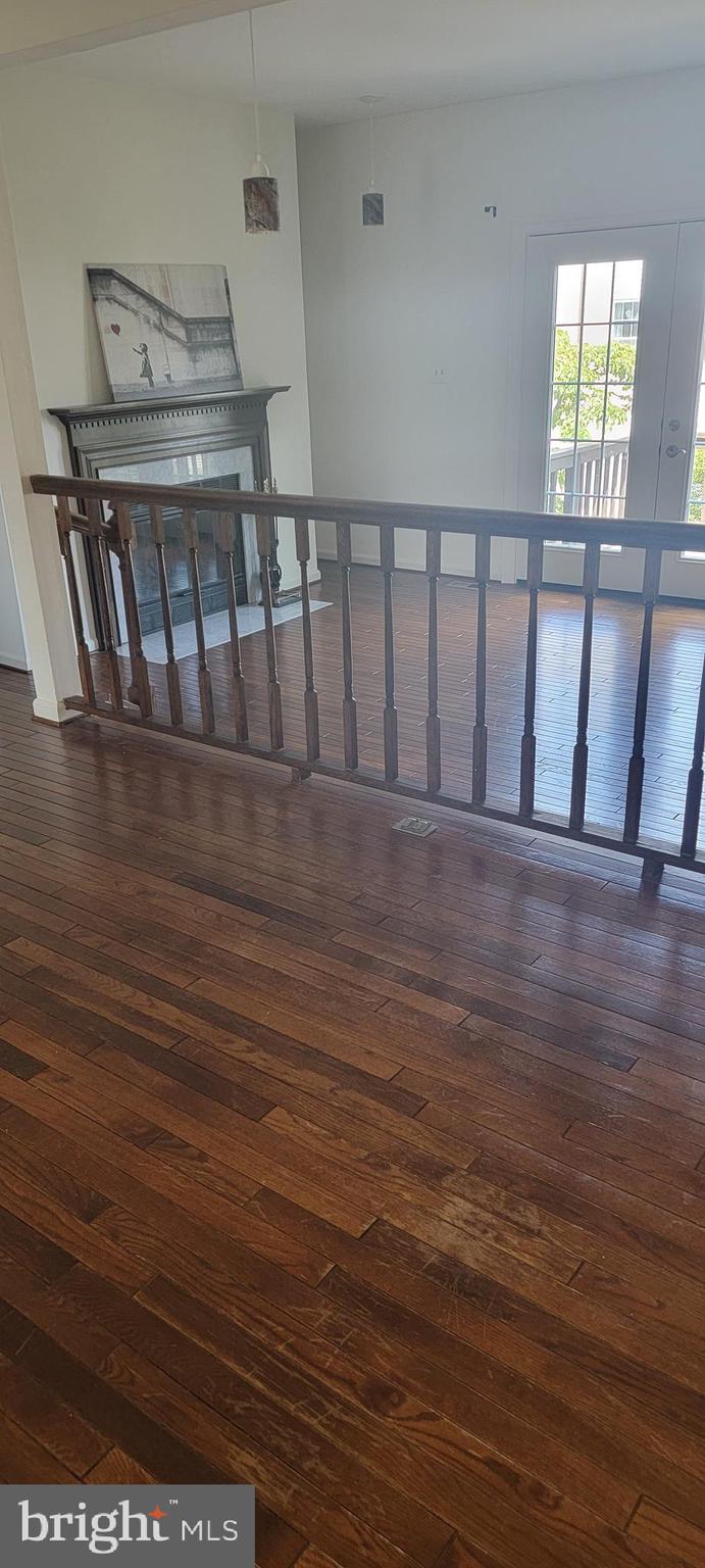 SUTTON GREEN - Residential