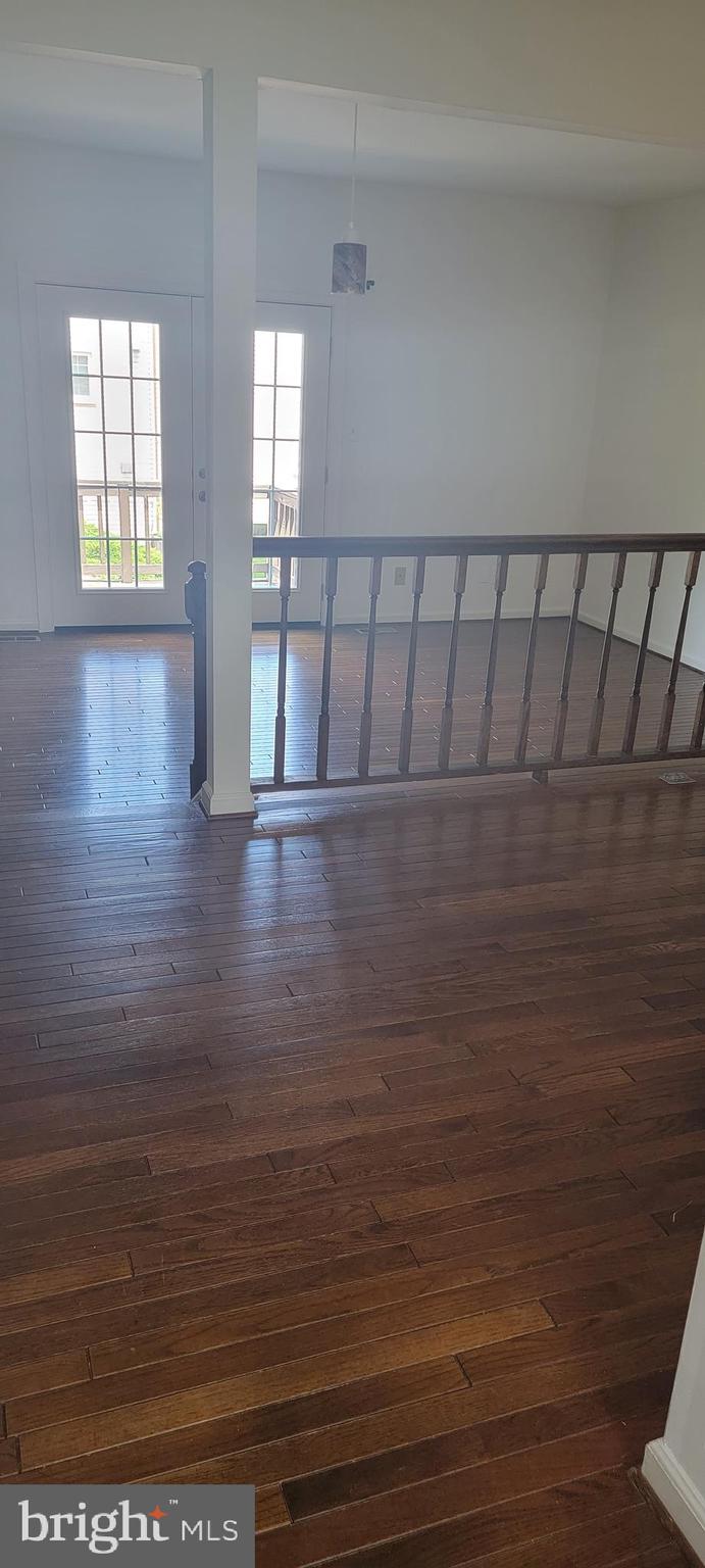 SUTTON GREEN - Residential