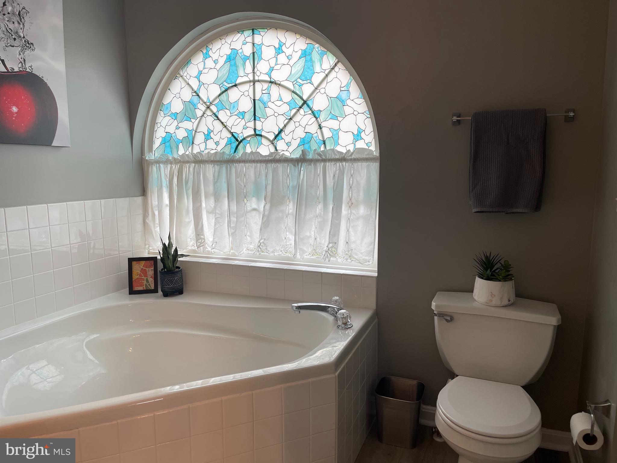 HUNTING QUARTERS - Residential