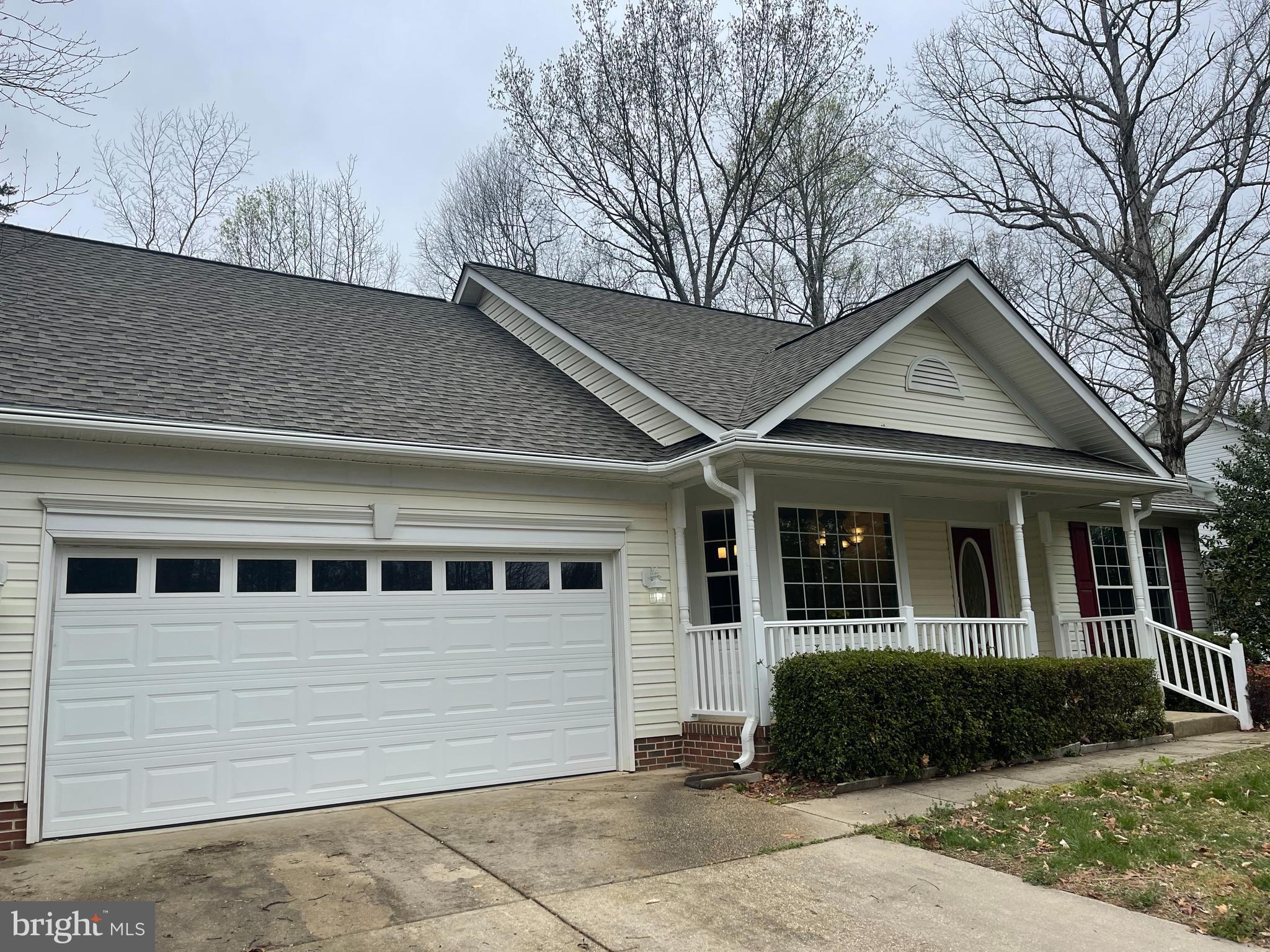 HUNTING QUARTERS - Residential