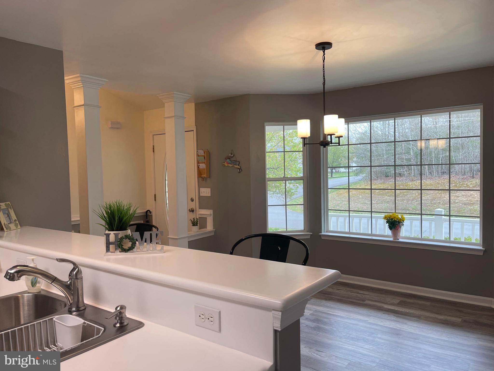 HUNTING QUARTERS - Residential