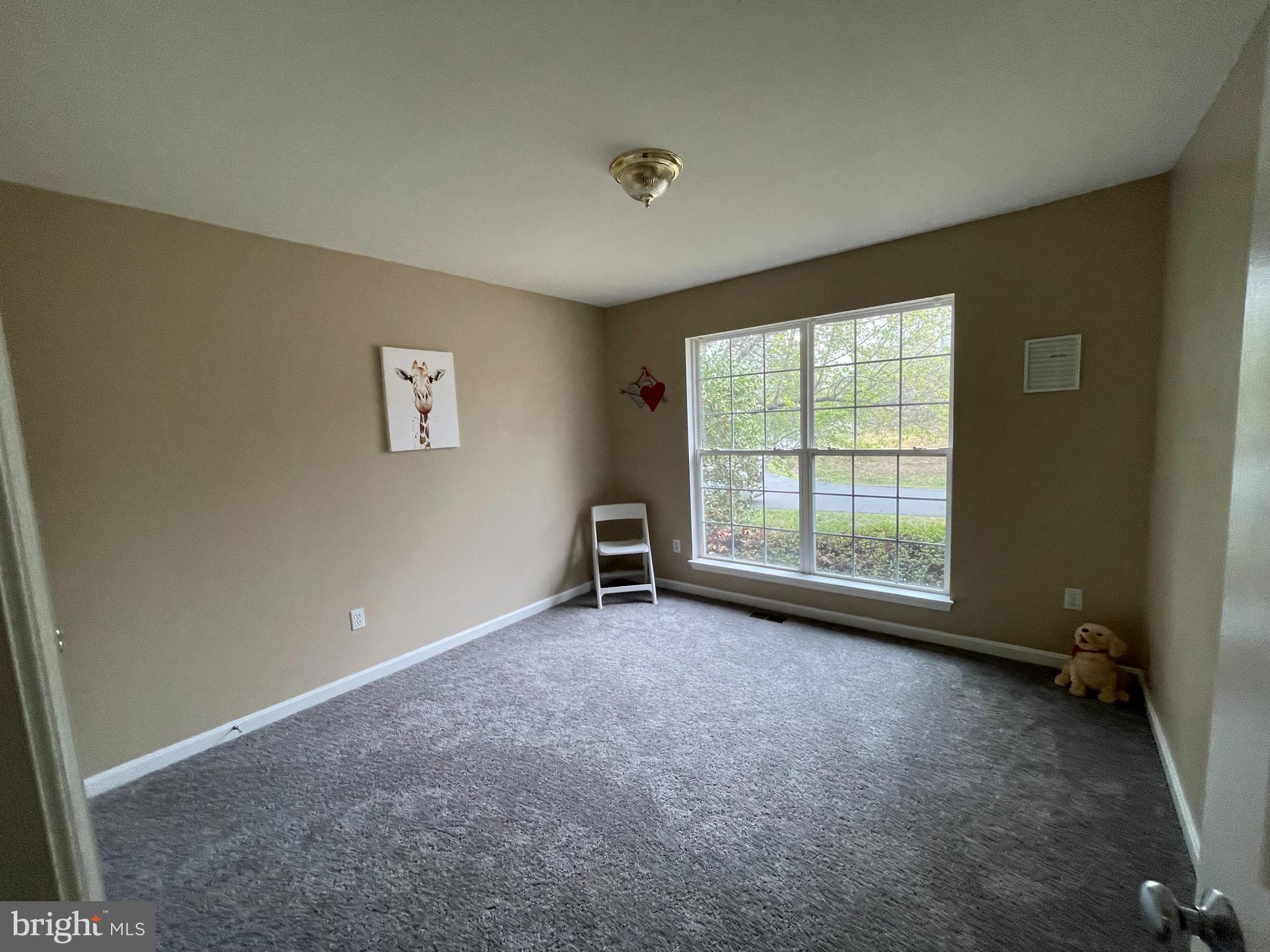 HUNTING QUARTERS - Residential