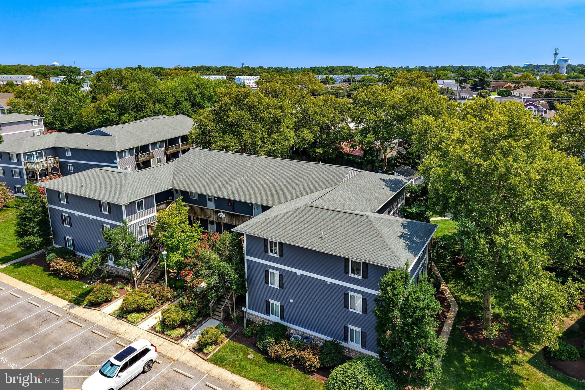 200 HENLOPEN STATION 301-B