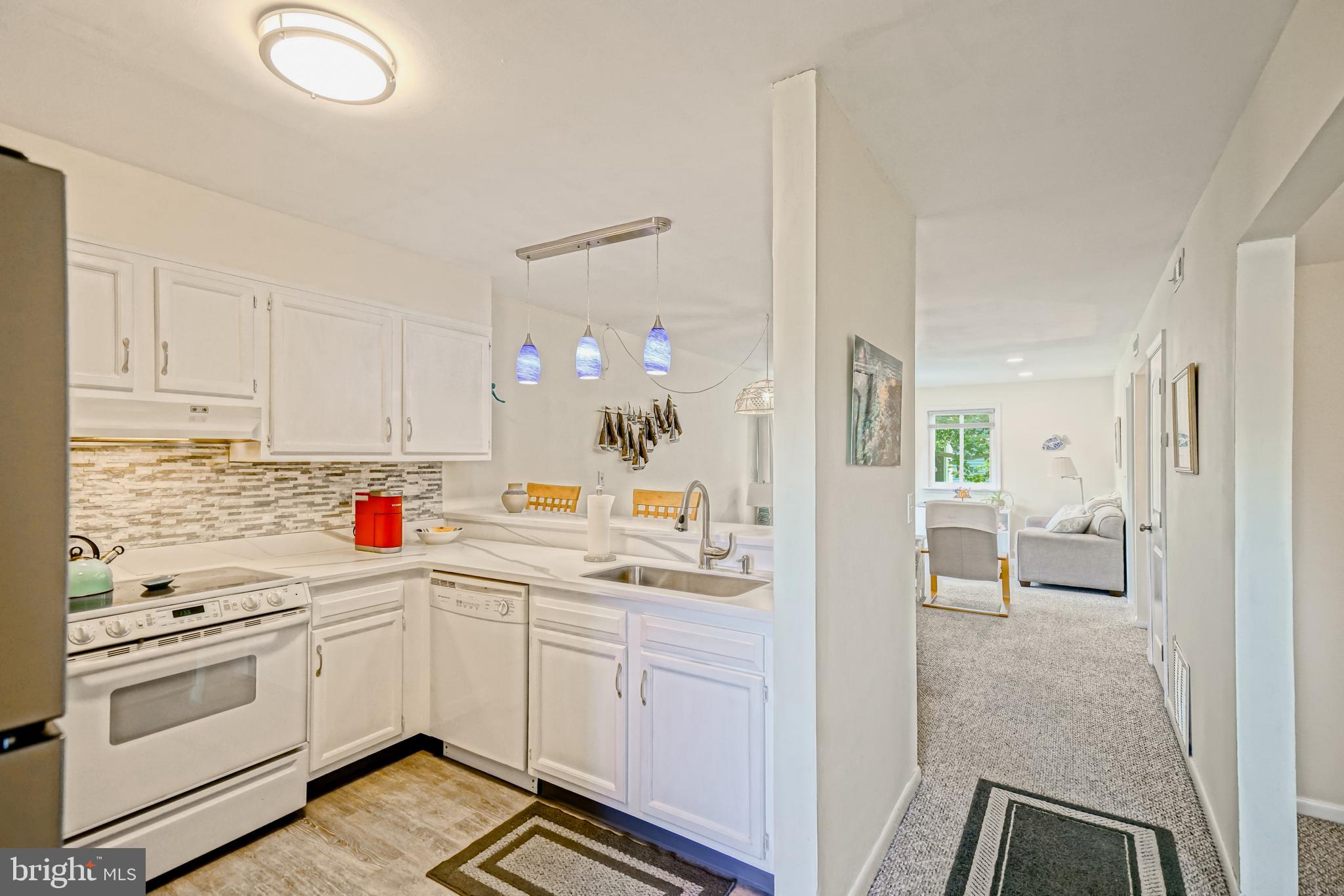 200 HENLOPEN STATION 301-B