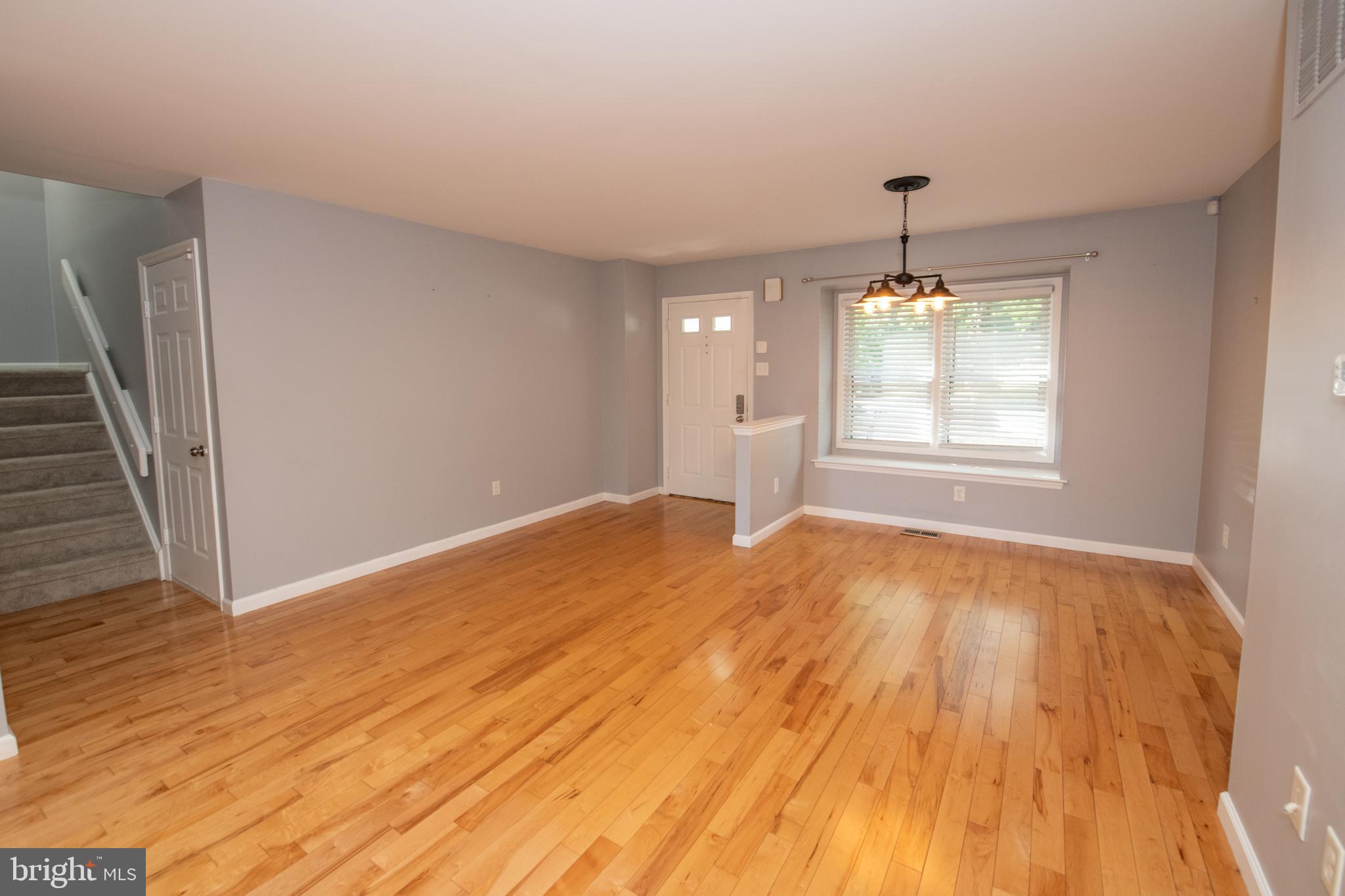 78 BELLWOOD