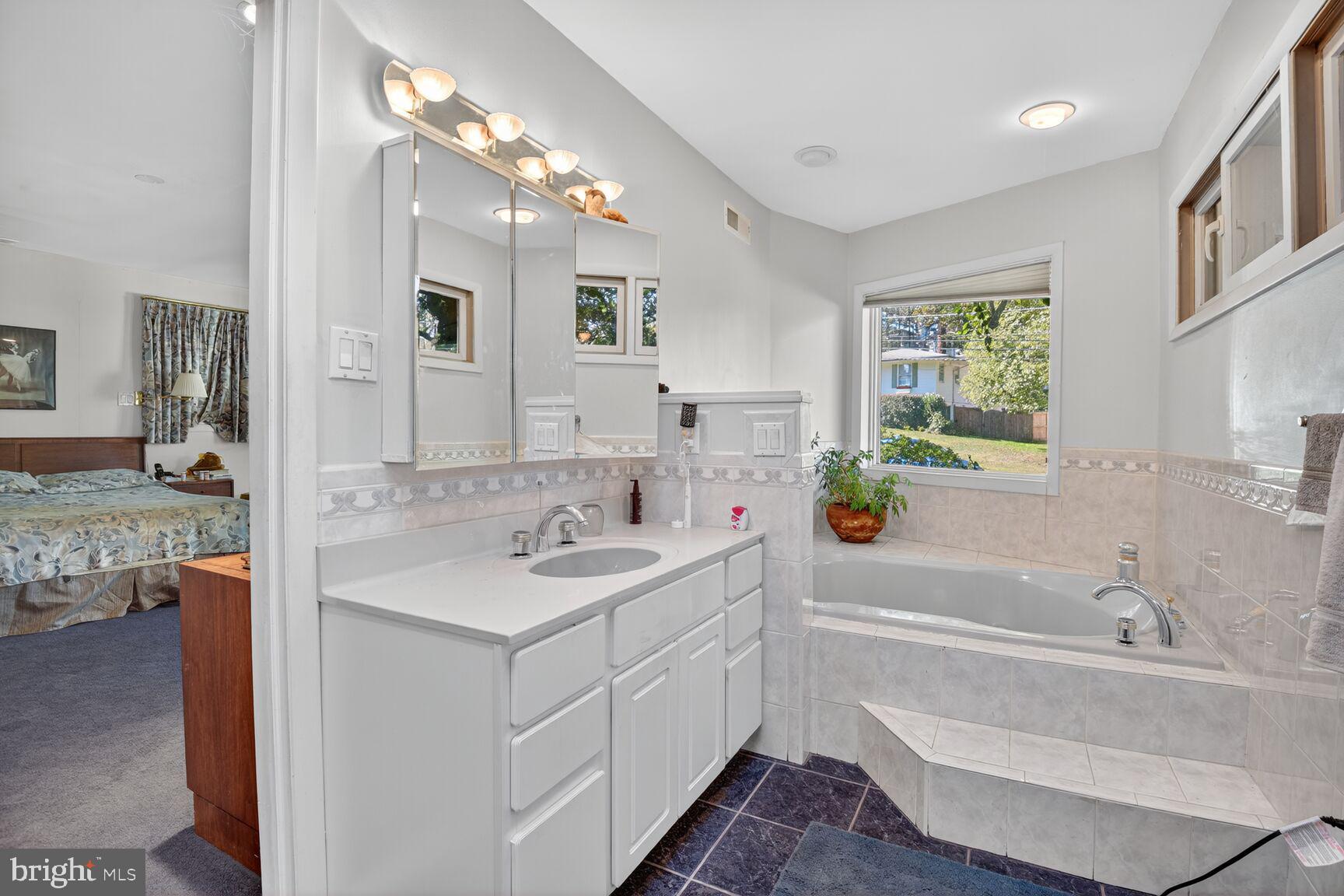 DUNLOP HILLS - Residential