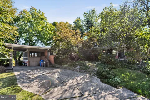 3200 Pauline Drive, Chevy Chase, MD MLS: MDMC2204656